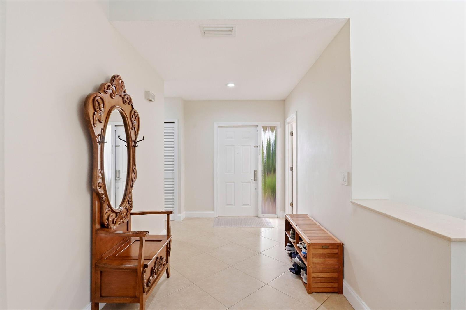 435 MOHAWK Lane, Boca Raton FL 33487 photo 5