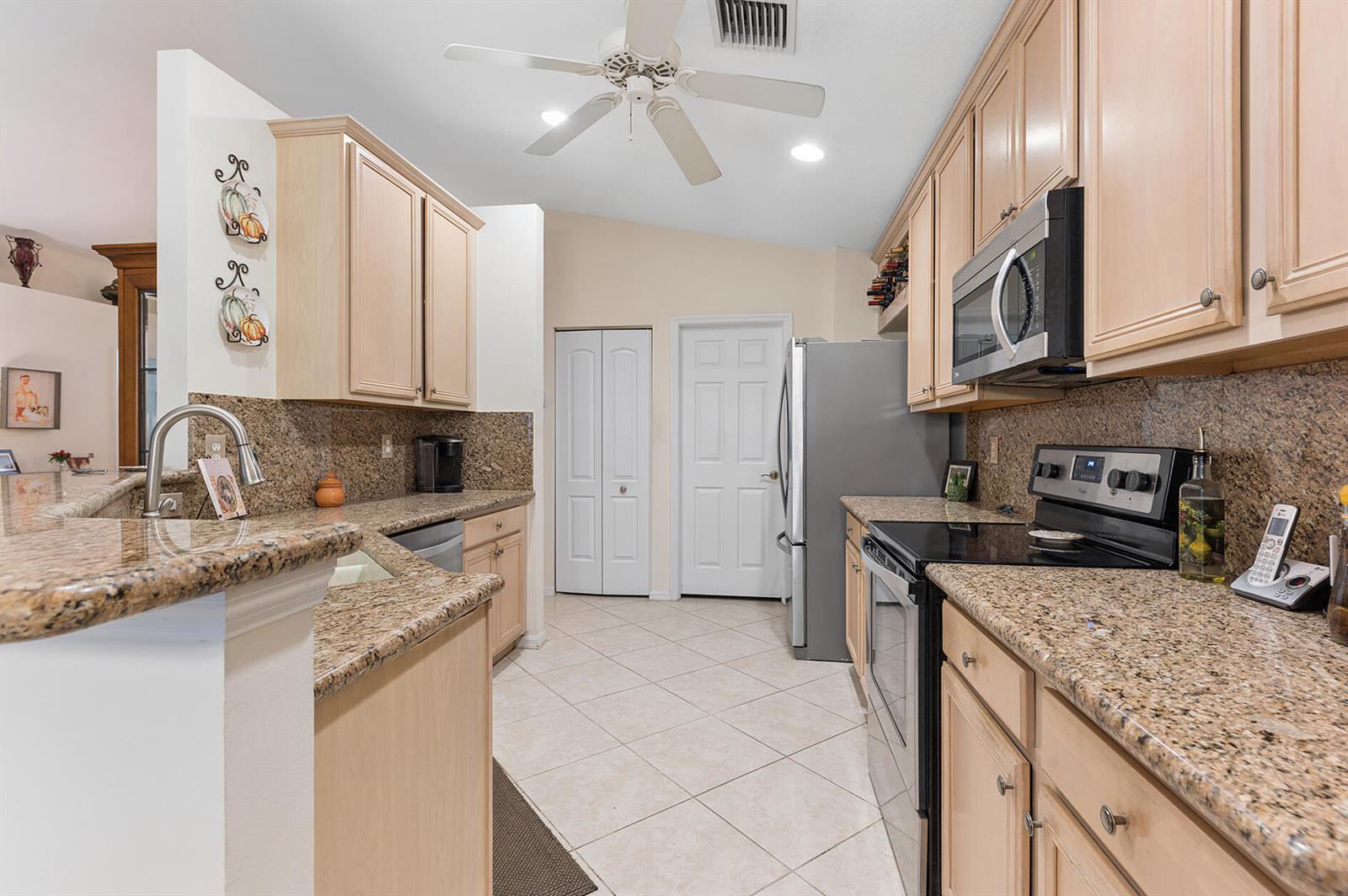 5293 TOSCANA Trail, Boynton Beach FL 33437 photo 4