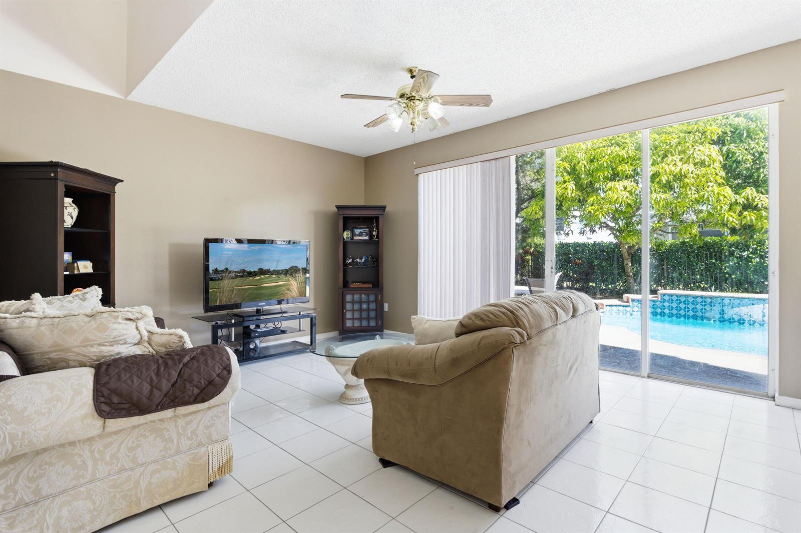 2430 WESTMONT Drive, Royal Palm Beach FL 33411 photo 5