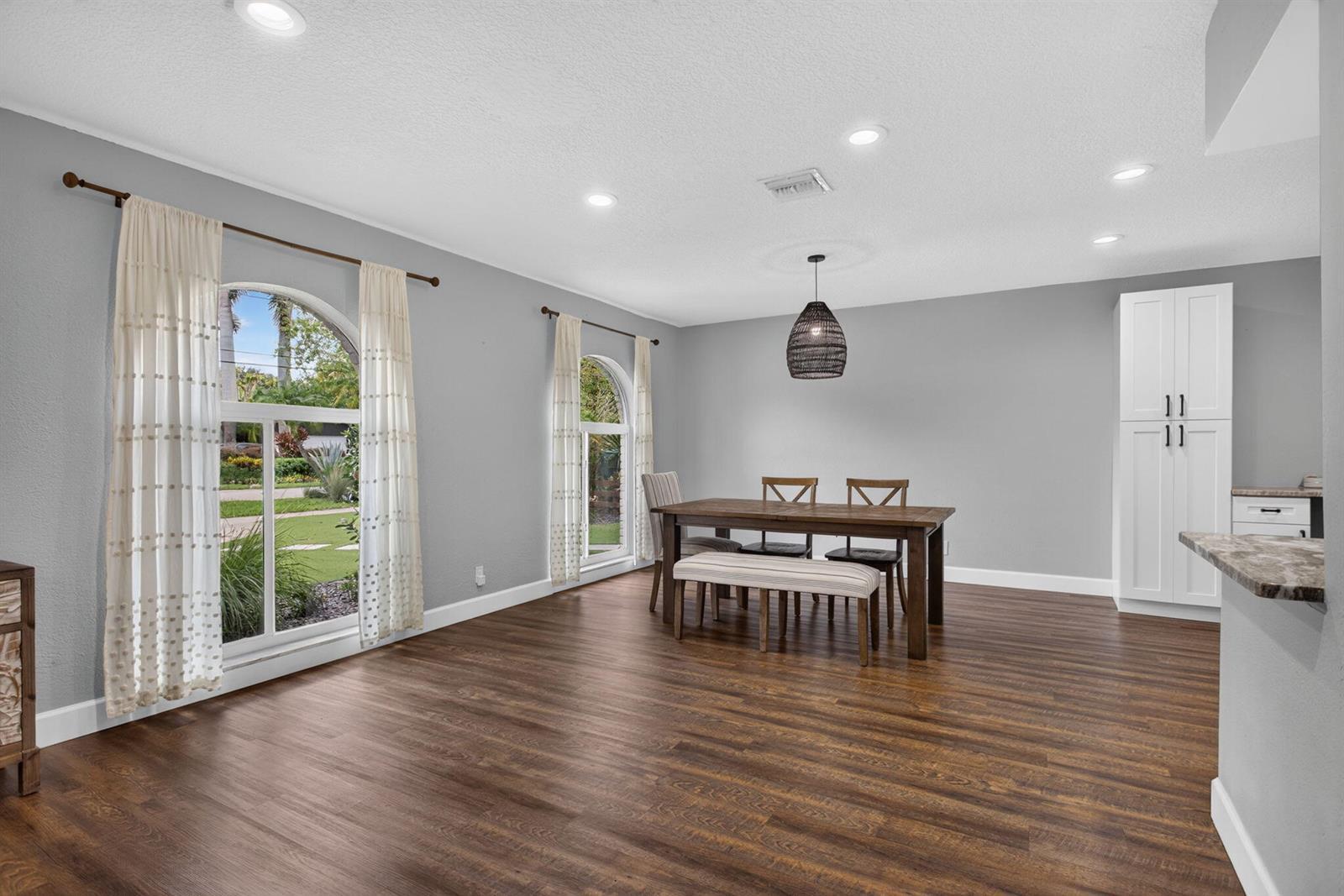 1717 NW 36TH Court, Oakland Park FL 33309 photo 3