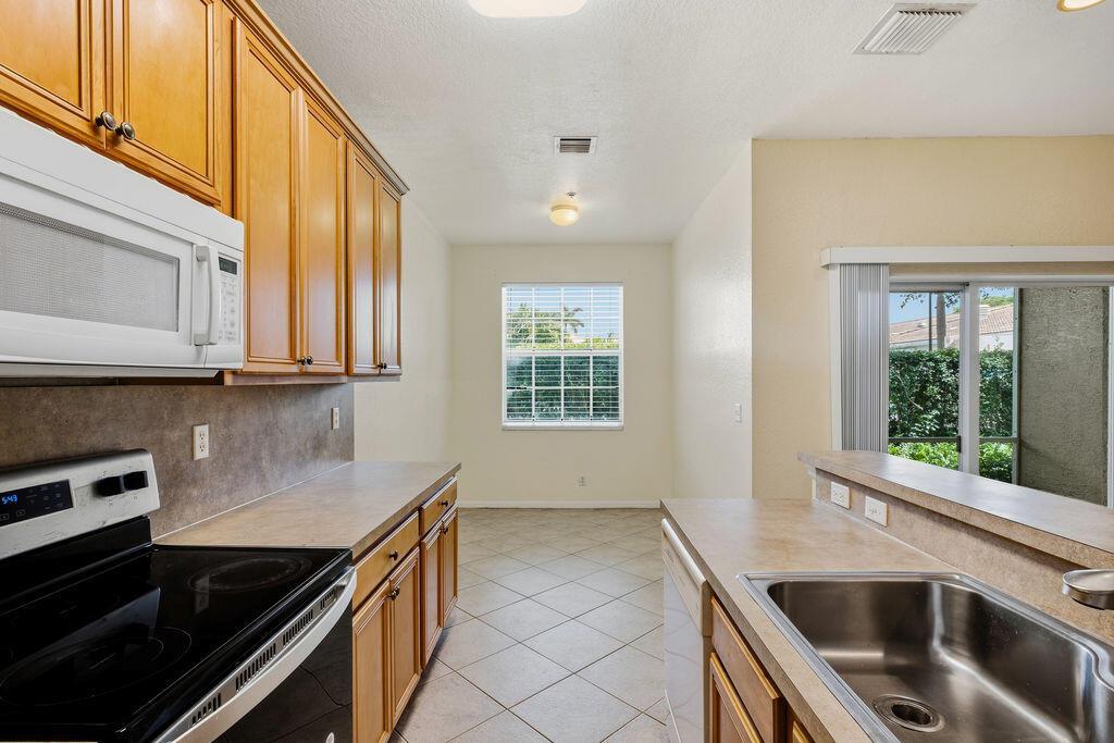 160 Village Boulevard # G, Tequesta FL 33469 photo 3