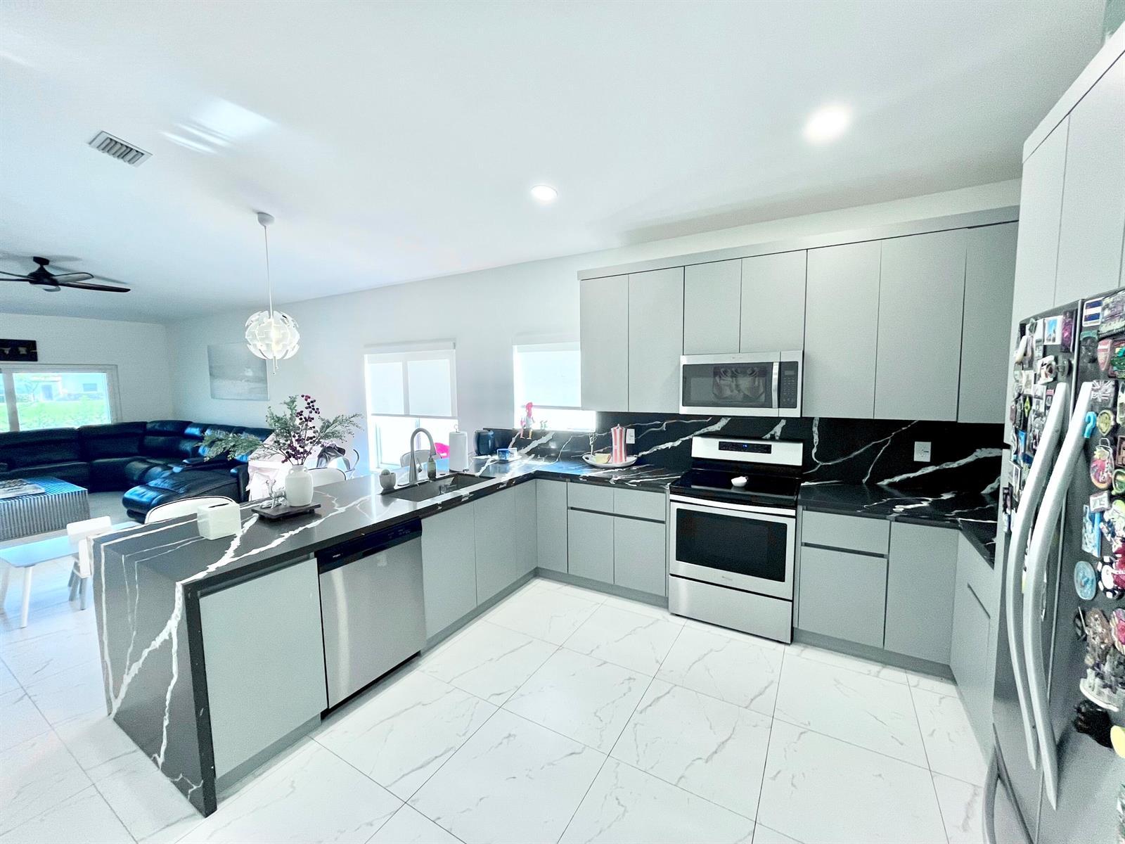 1334 SW 44TH Terrace, Deerfield Beach FL 33442 photo 4