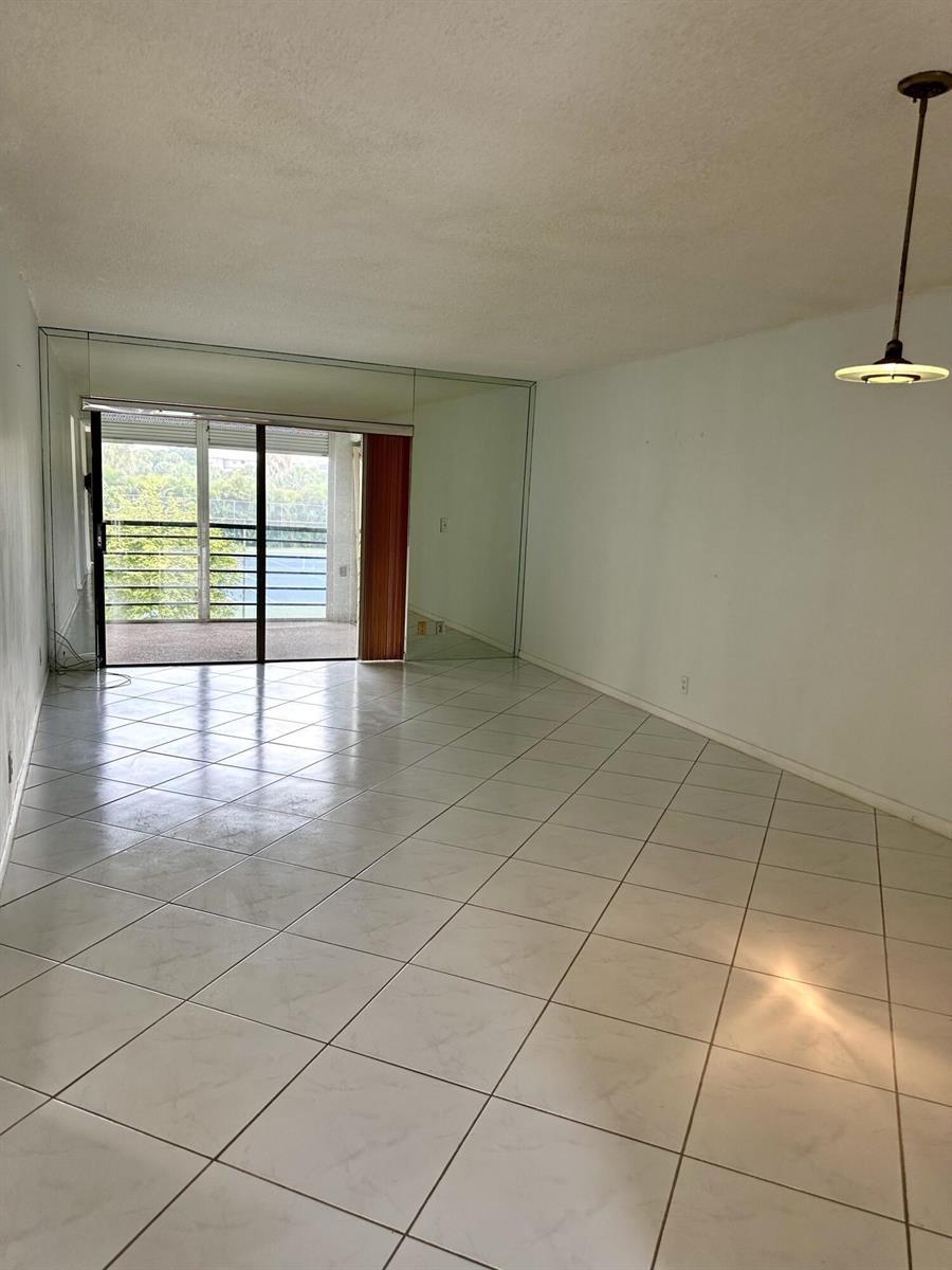 9370 SW 8th Street, Boca Raton FL 33428 photo 3