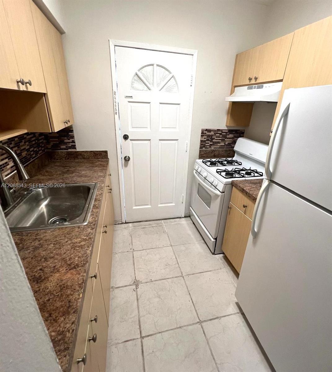8271 Crespi Blvd # 2, Miami Beach FL 33141 photo 4