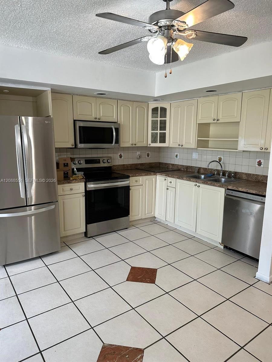 8420 SW 133rd Ave Rd # 307, Miami FL 33183 photo 4