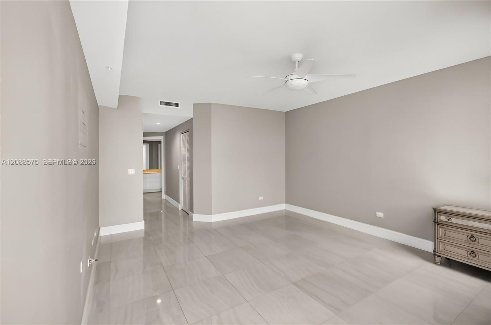 848 Brickell Key Dr # 1104, Miami FL 33131 photo 5
