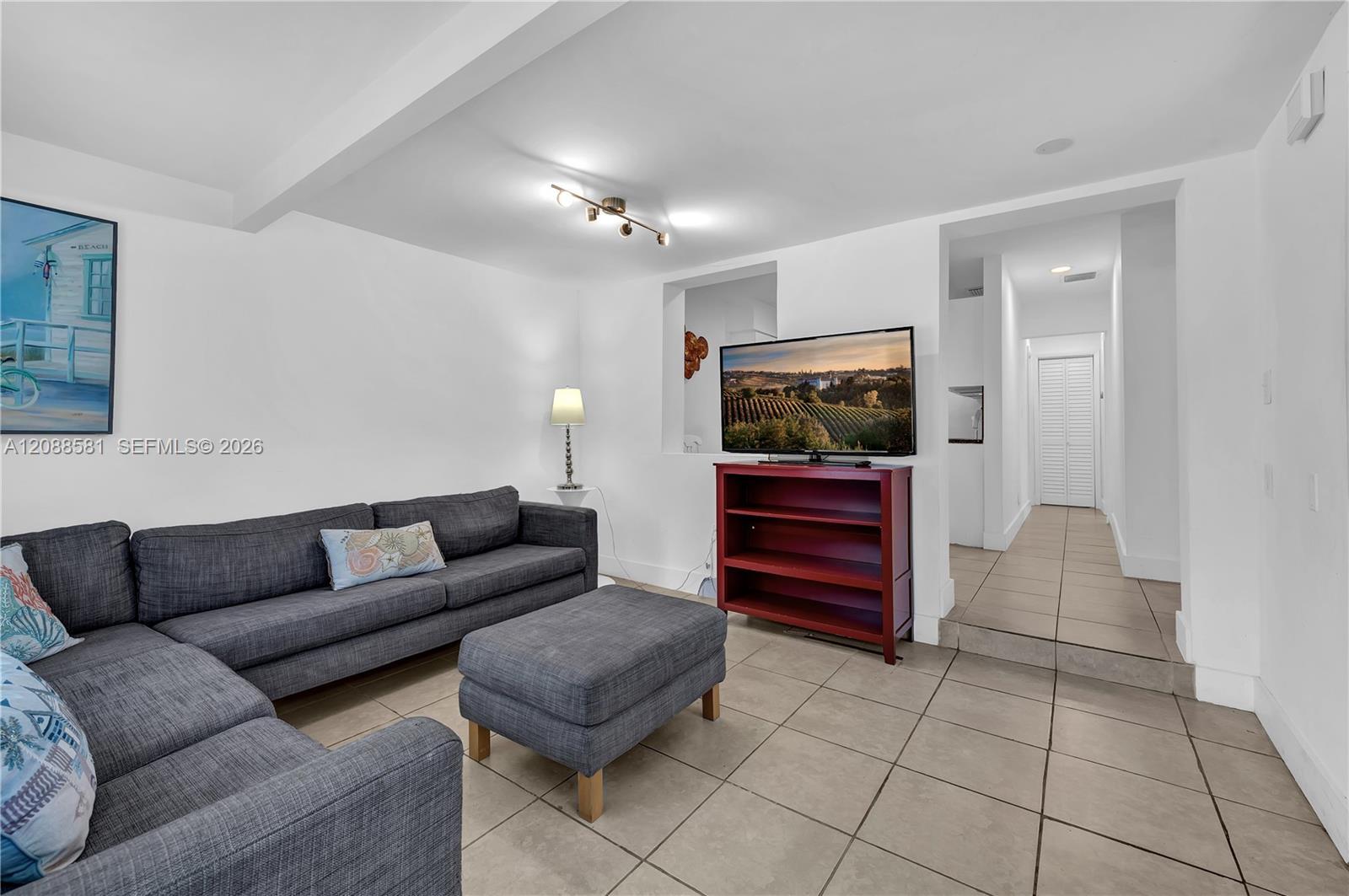326 SW 14th St # 2, Dania Beach FL 33004 photo 4