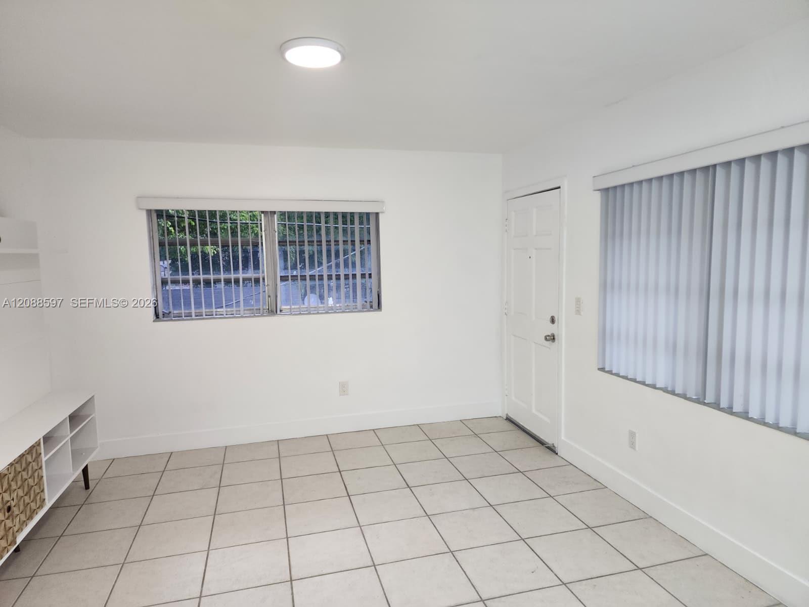 443 SW 4th Ave # 3, Miami FL 33130 photo 3