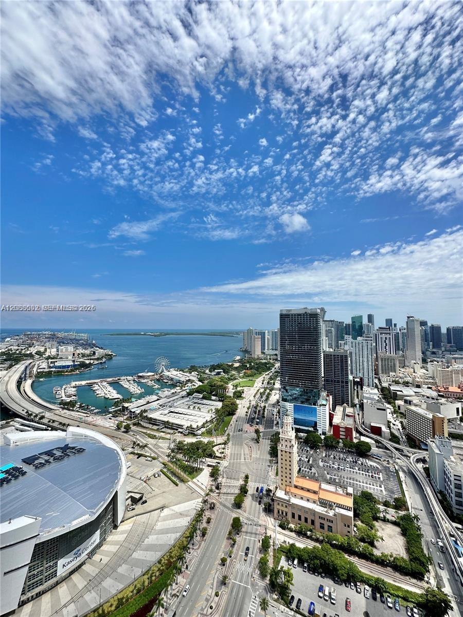 888 SE Biscayne Blvd # 4803, Miami FL 33132 photo 4