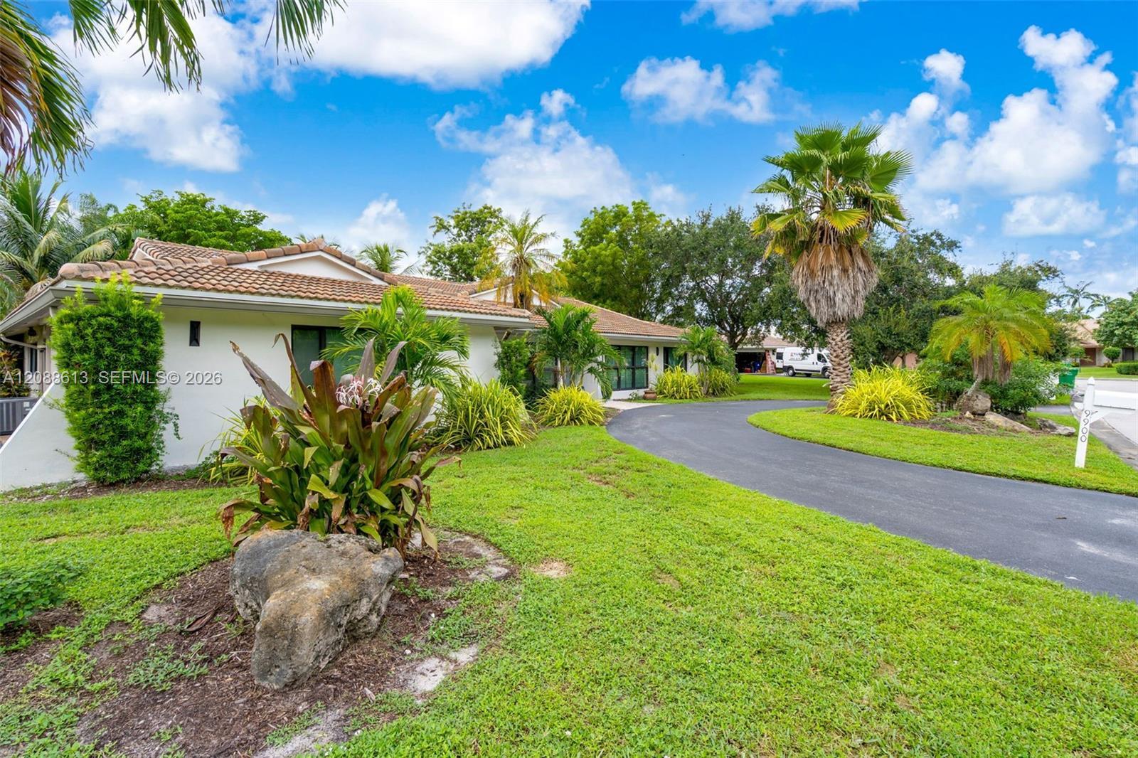9900 NW 14th Ct, Coral Springs FL 33071 photo 3
