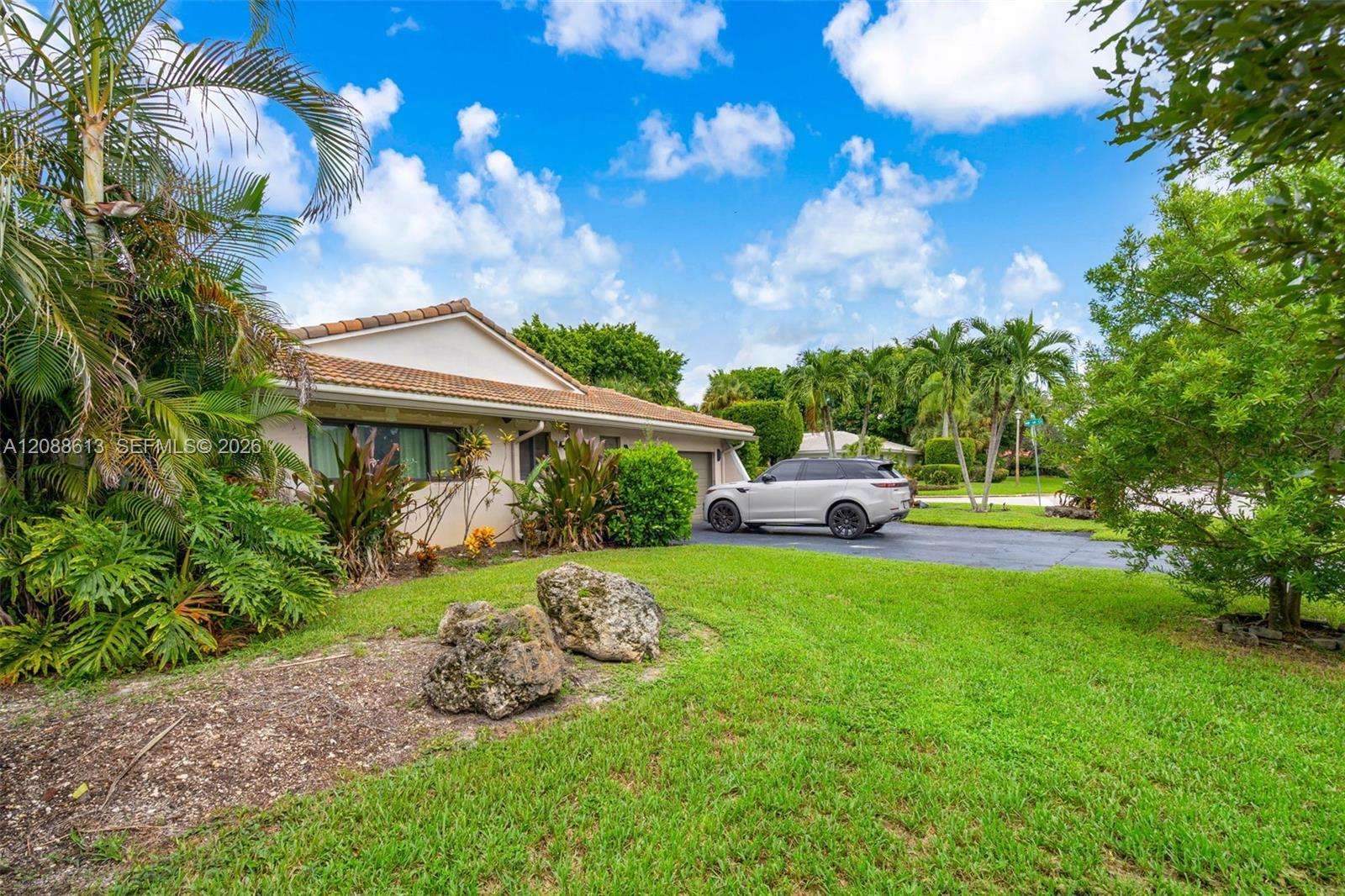 9900 NW 14th Ct, Coral Springs FL 33071 photo 4