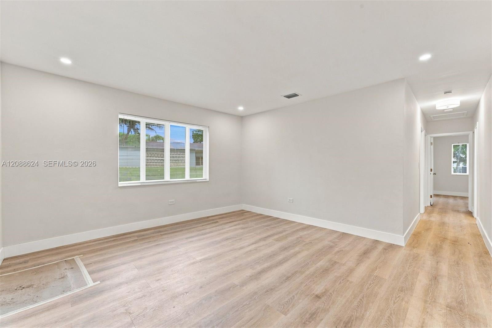 380 NW 130th St, North Miami FL 33168 photo 3