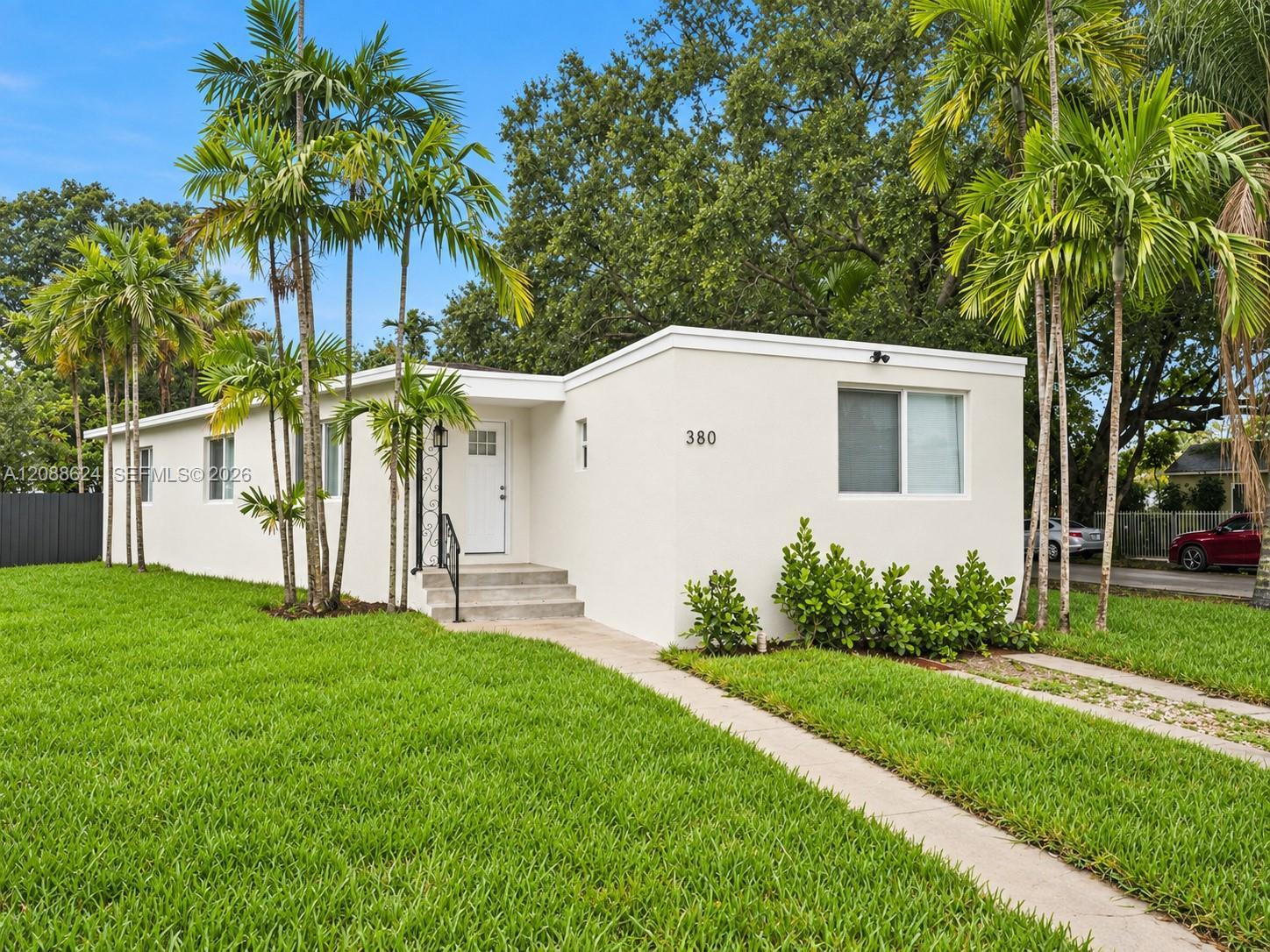 380 NW 130th St, North Miami FL 33168