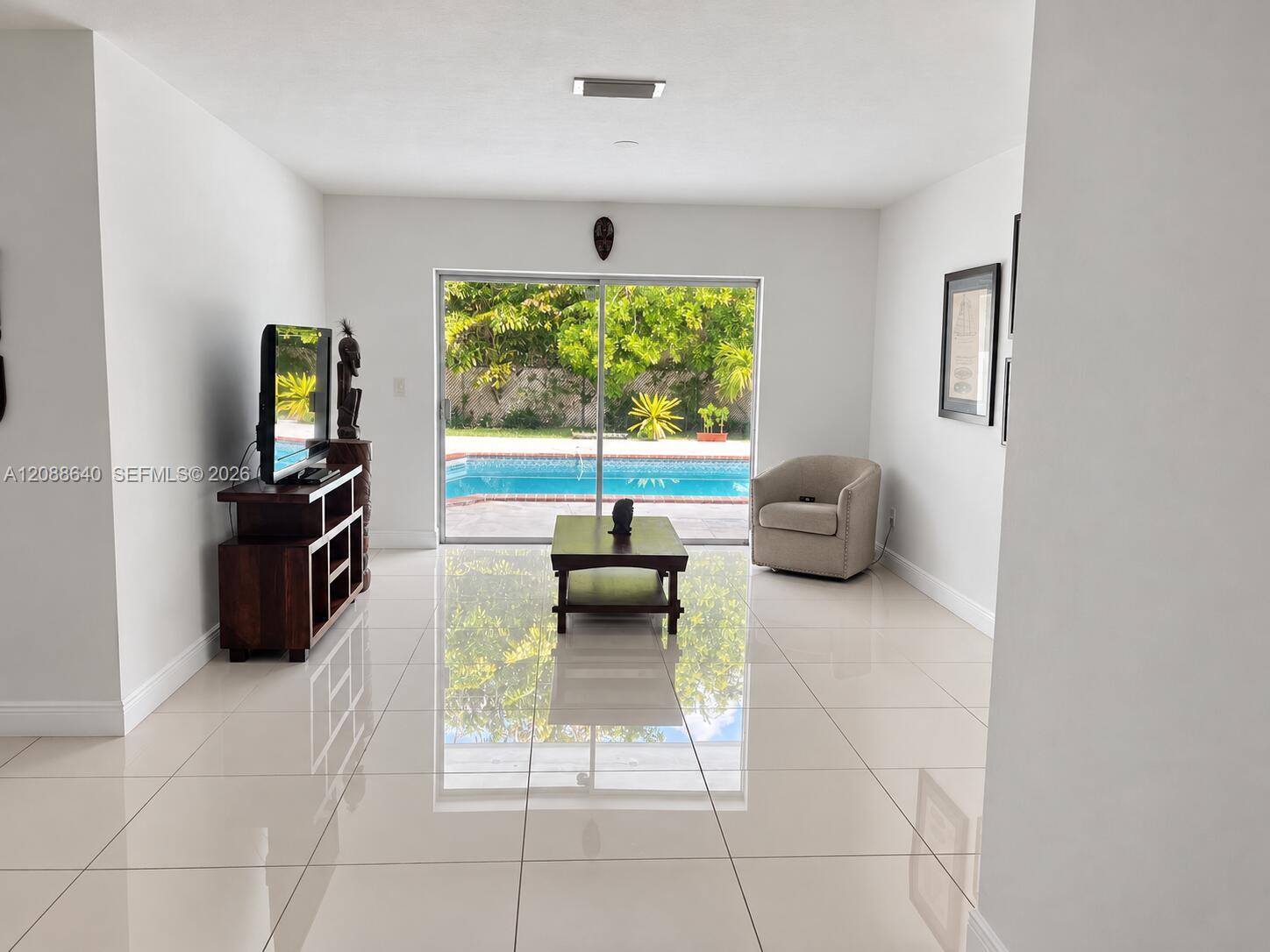 8981 SW 57th Ter, Miami FL 33173 photo 2