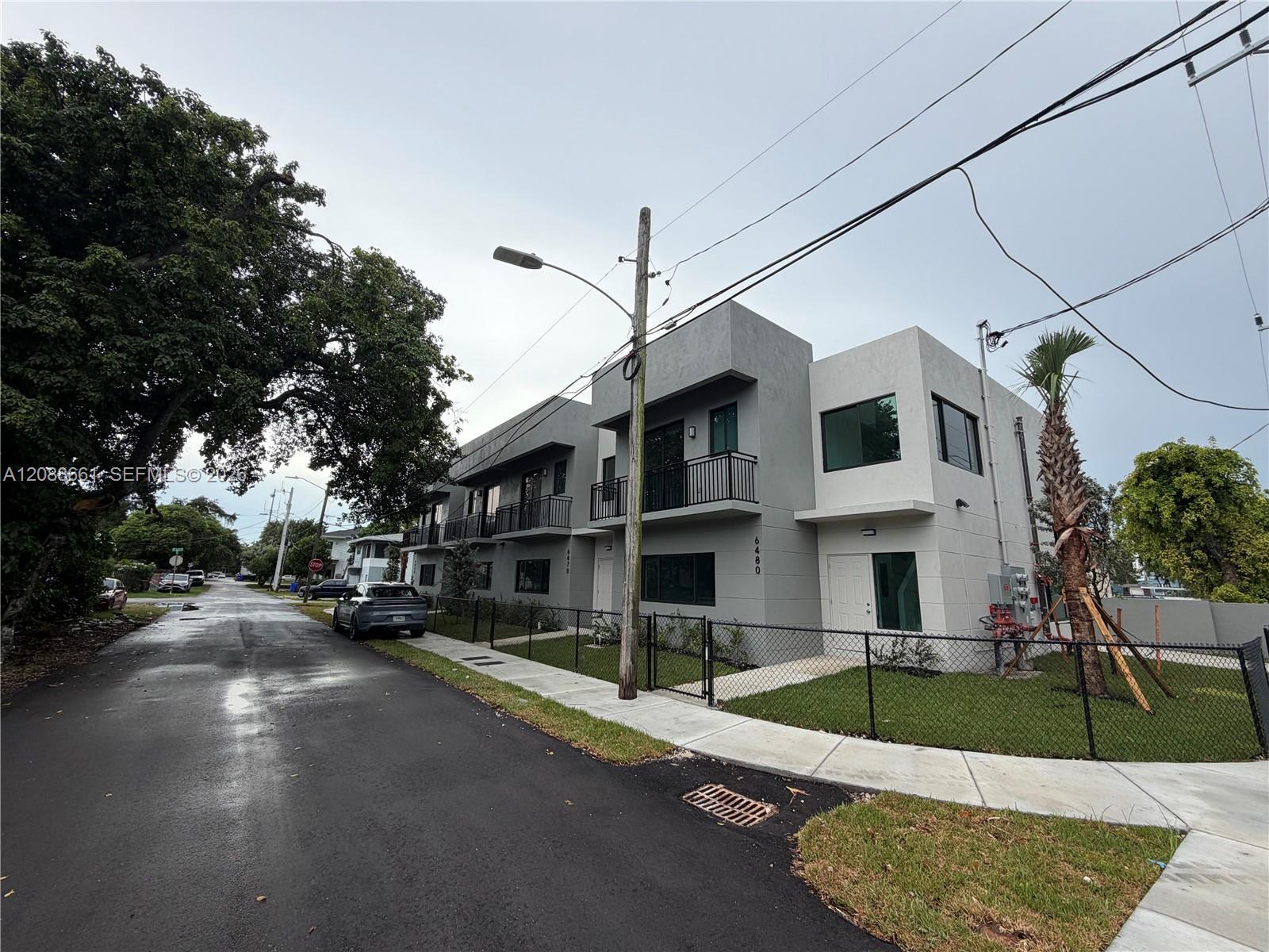 6480 NE 1st Ave # 6470, Miami FL 33150 photo 2