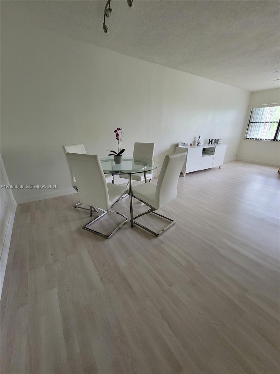 303 Racquet Club Rd # 311, Weston FL 33326 photo 4