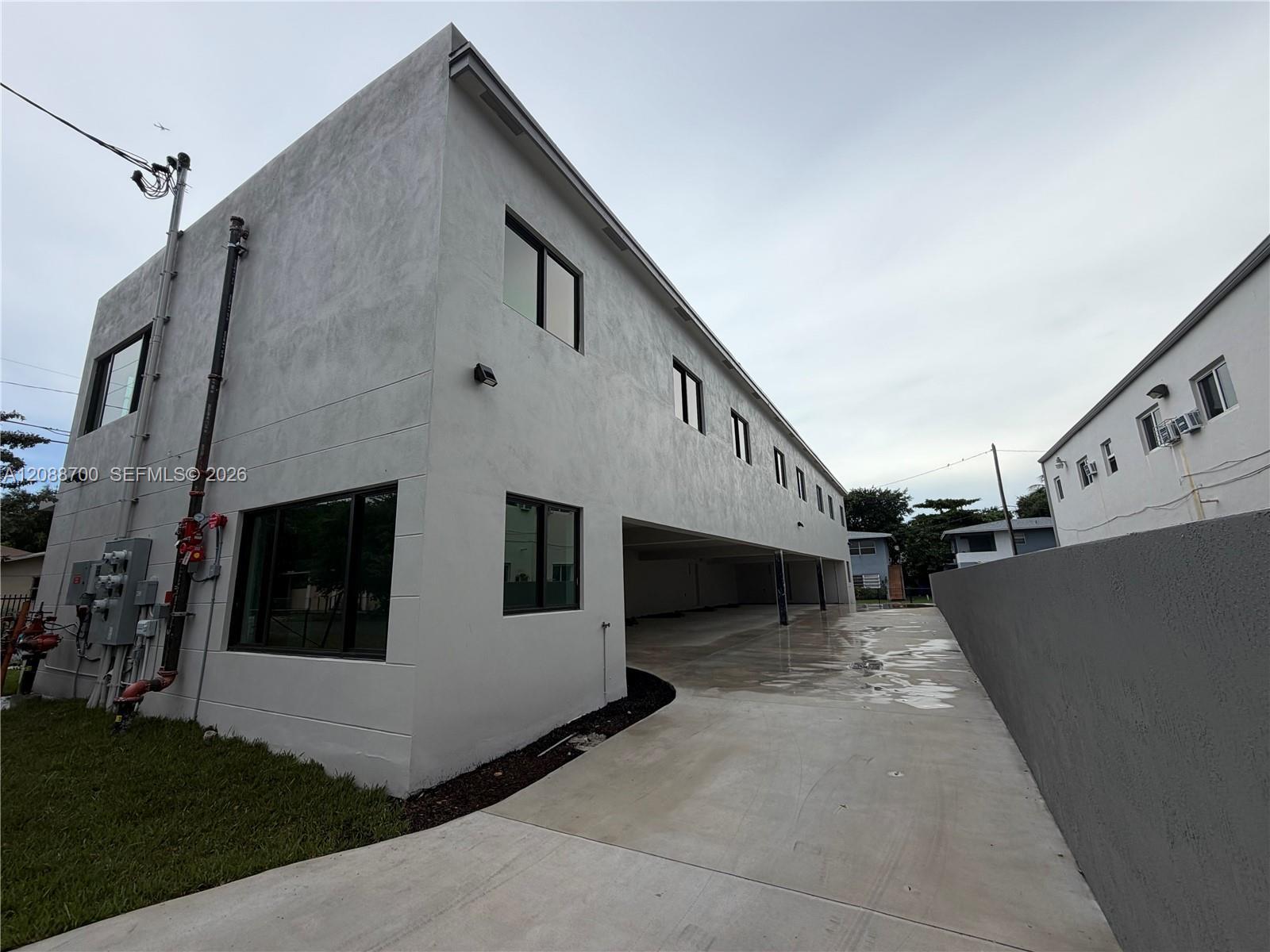 6480 NE 1st Ave # 6480, Miami FL 33150 photo 4
