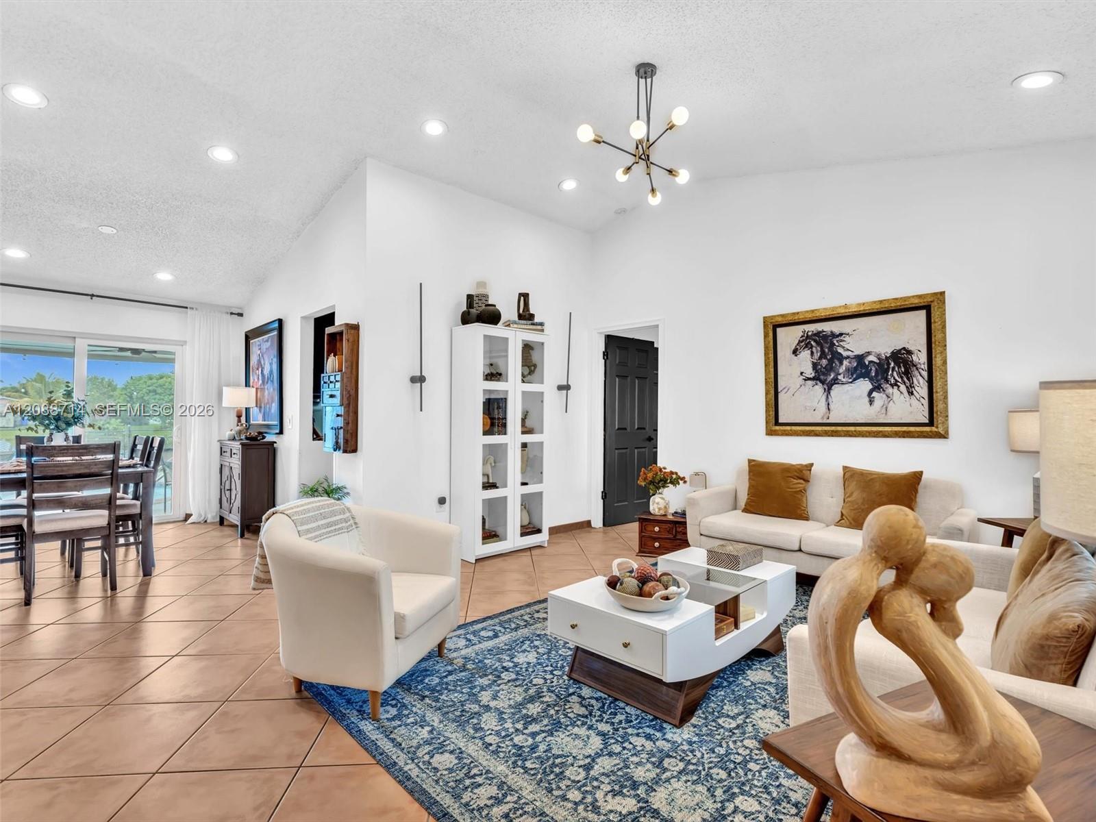 8500 NW 7th St, Pembroke Pines FL 33024 photo 4