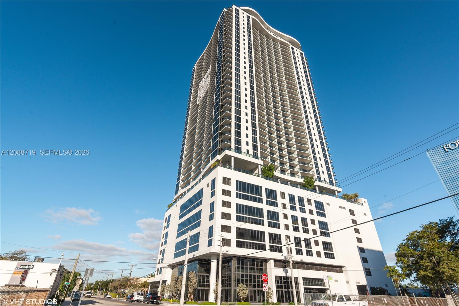 1600 NE 1st Ave # 2016, Miami FL 33132 photo 2
