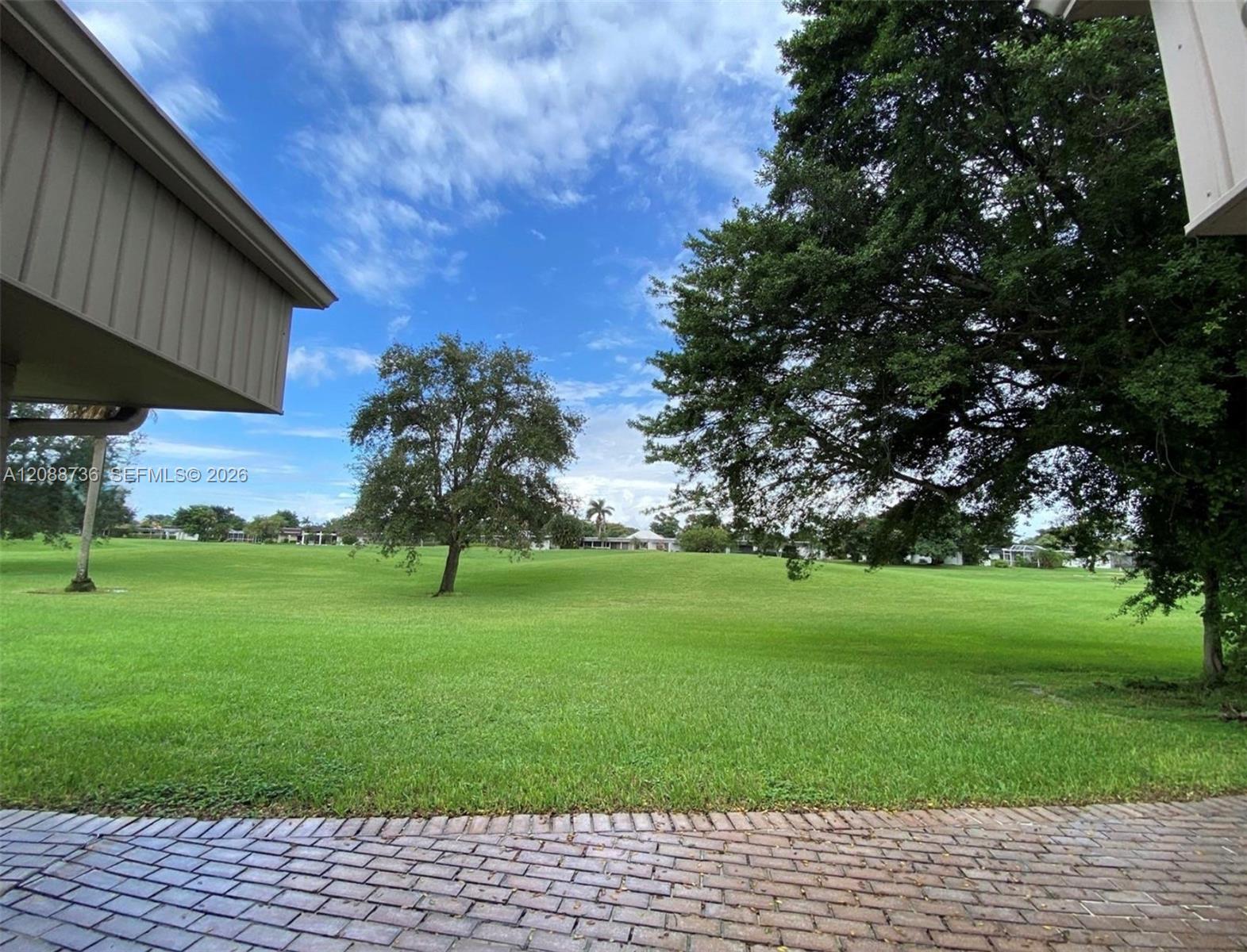6105 Royal Poinciana Ln, Tamarac FL 33319 photo 4