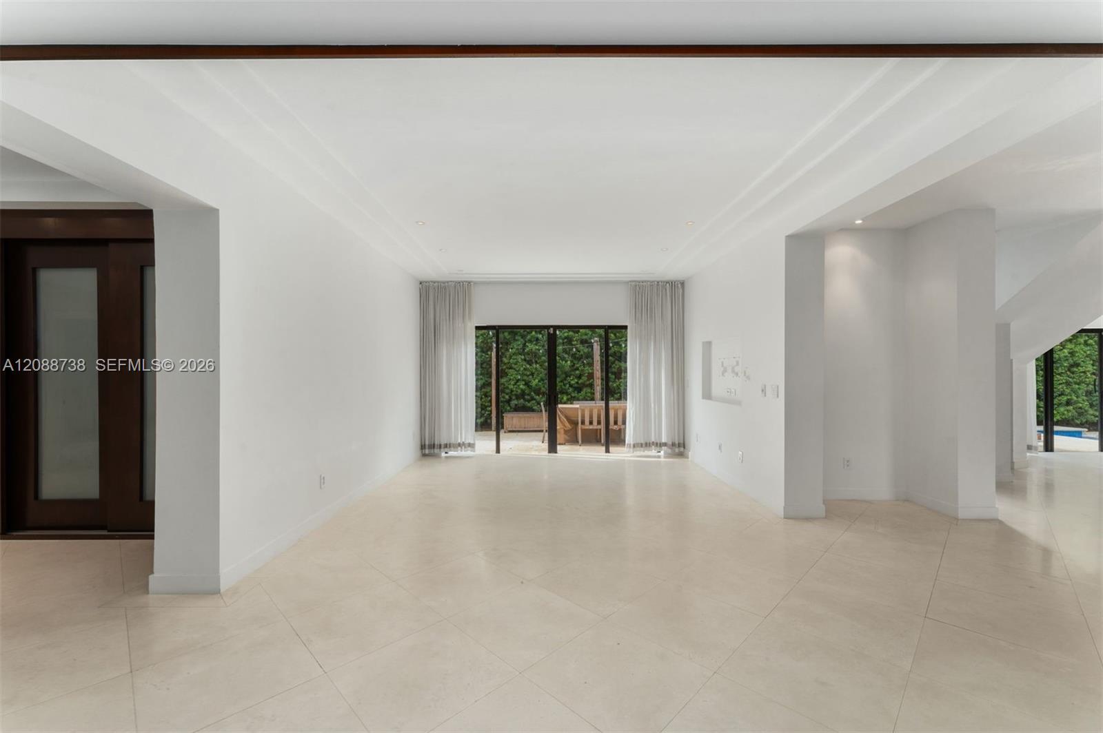 1600 W 24th St, Miami Beach FL 33140 photo 2