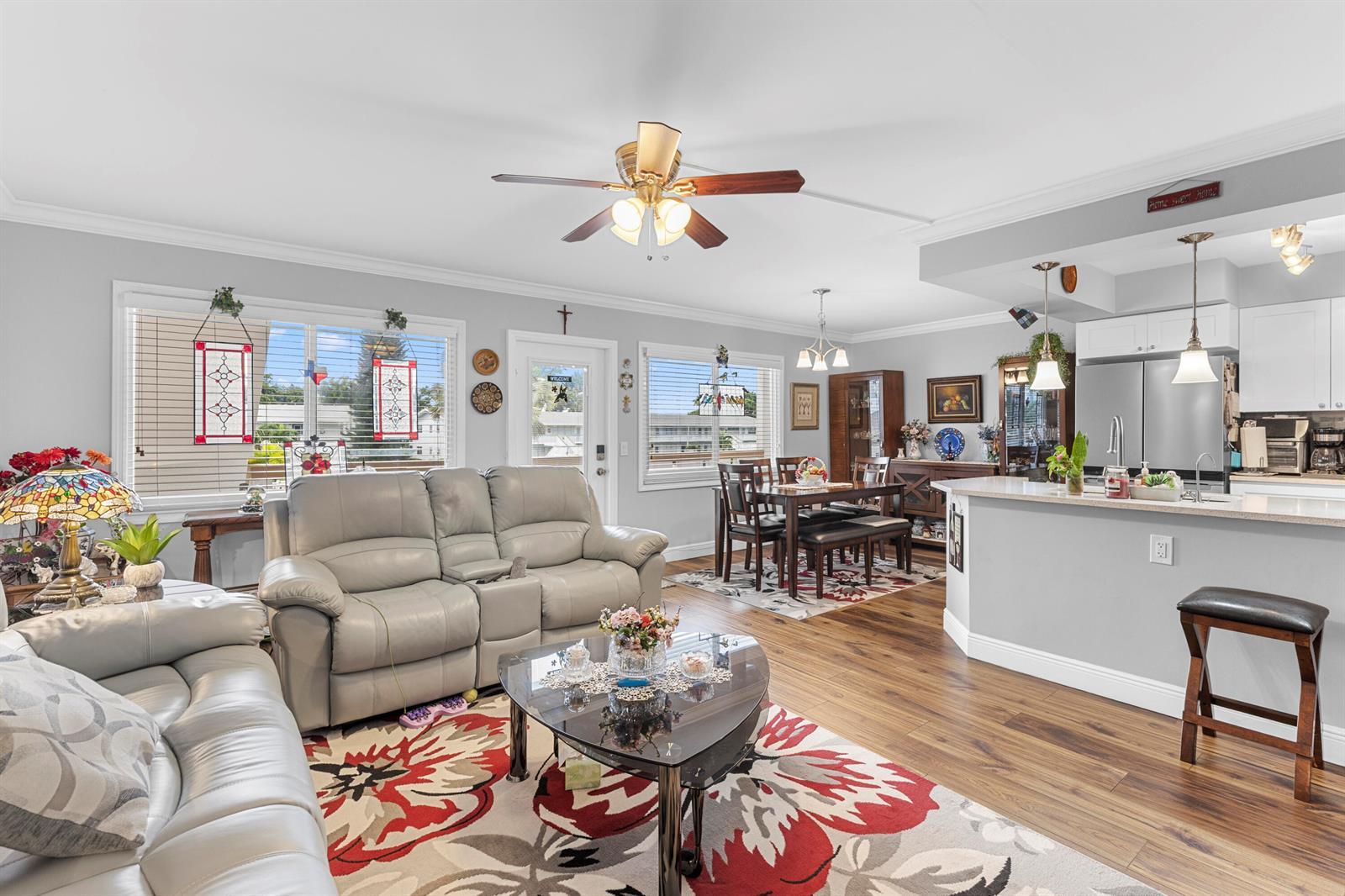 2041 Lyndhurst J, Deerfield Beach FL 33442 photo 3
