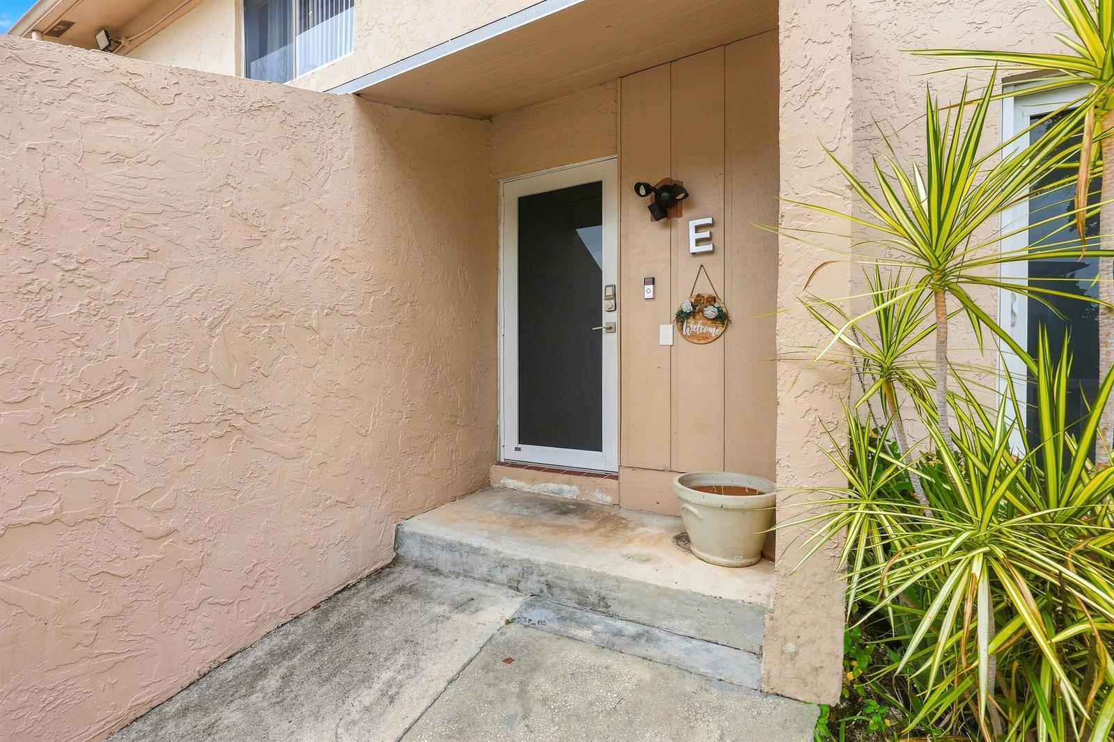 1739 NW 80TH Avenue, Margate FL 33063 photo 3