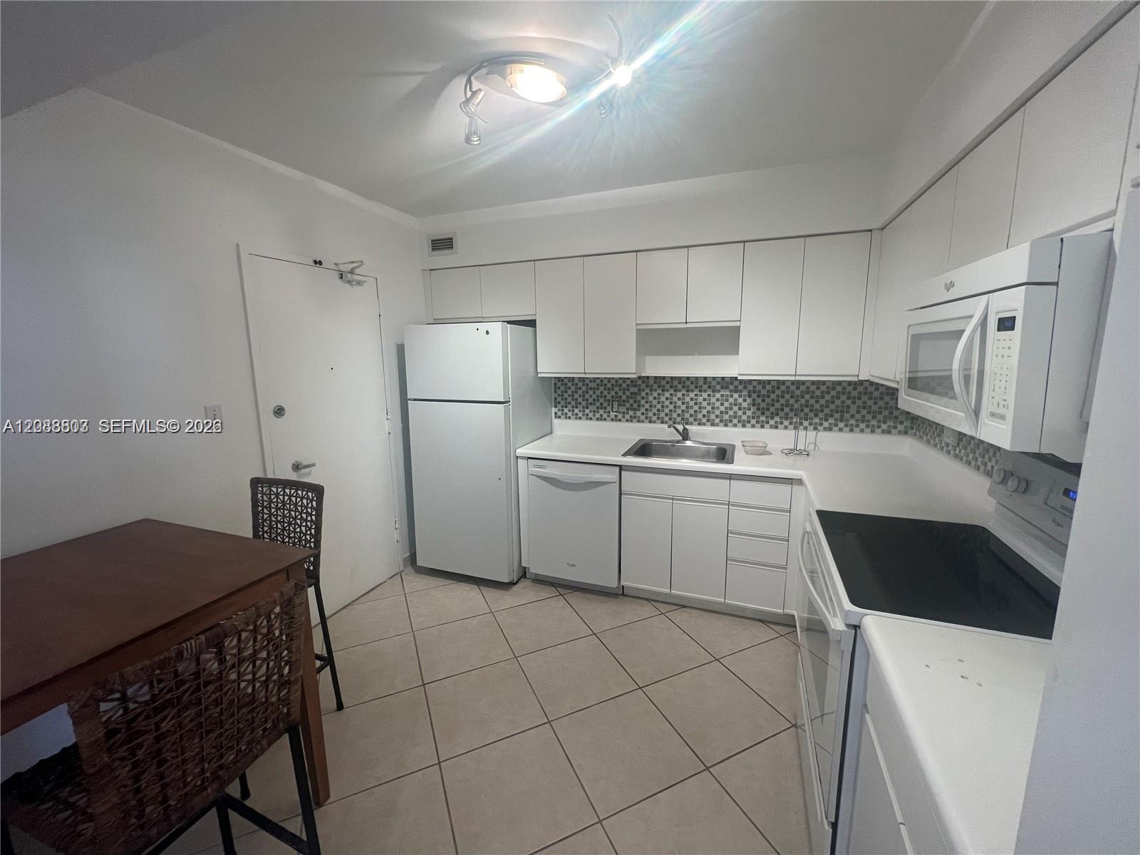 5161 Collins Ave # 1710, Miami Beach FL 33140 photo 3