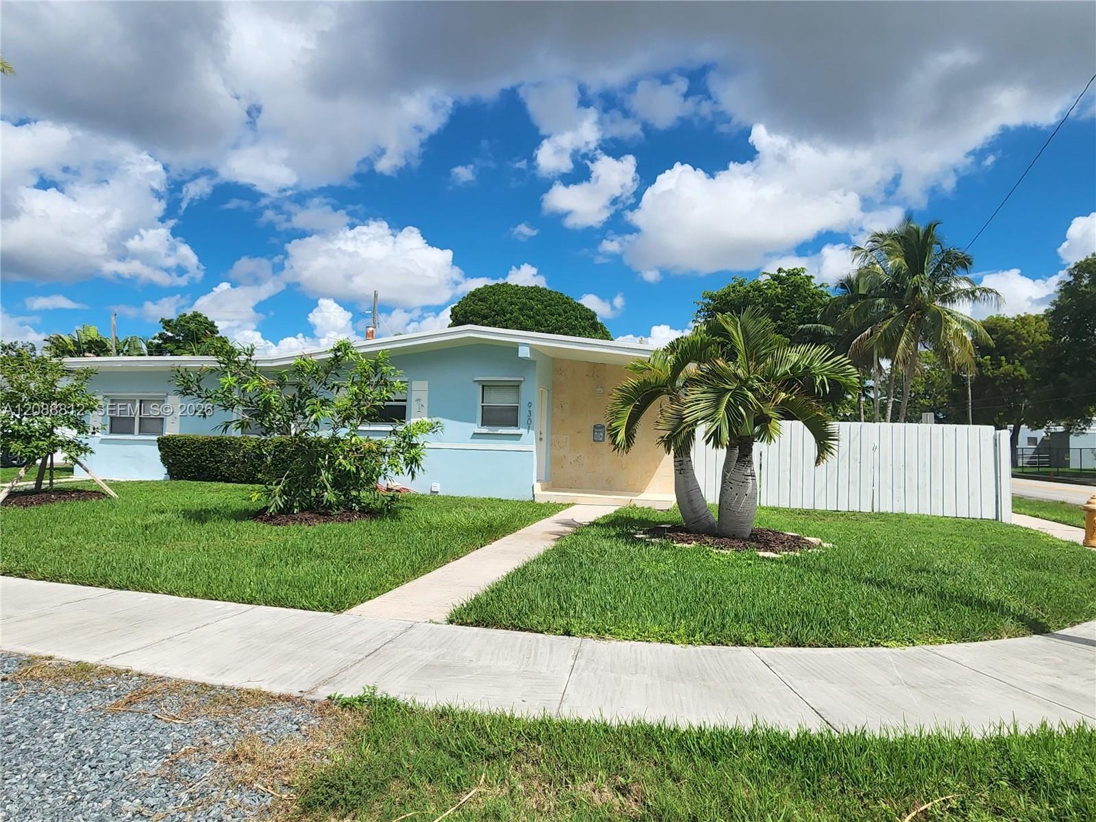 9301 SW 54th St, Miami FL 33165 photo 3