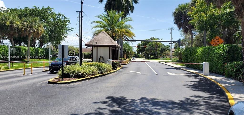 9706 S BELFORT Circle # 111, Tamarac FL 33321 photo 2