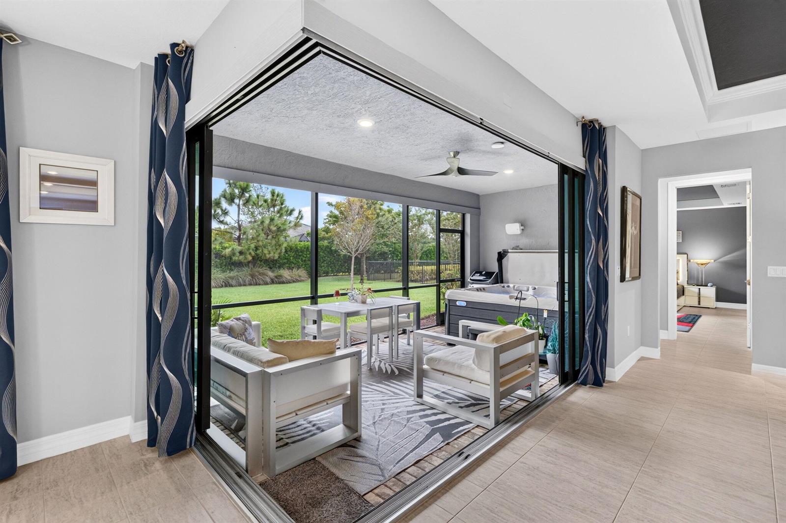 4529 Pinehurst Trail W, Oakland Park FL 33309 photo 2