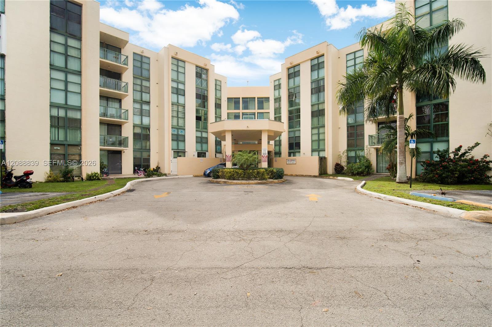 2075 SW 122nd Ave # 130, Miami FL 33175