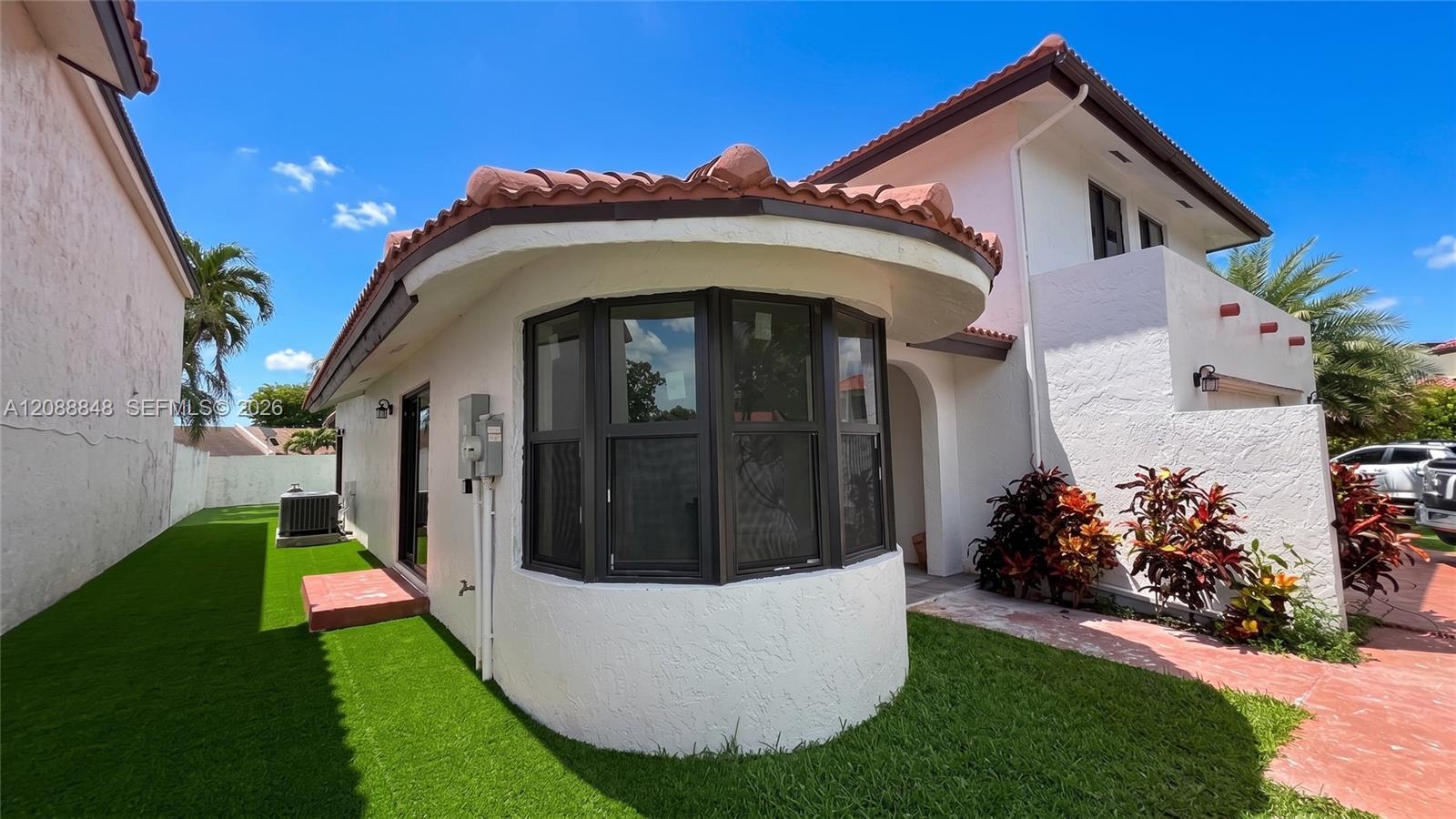 11822 SW 108th Ter, Miami FL 33186 photo 4