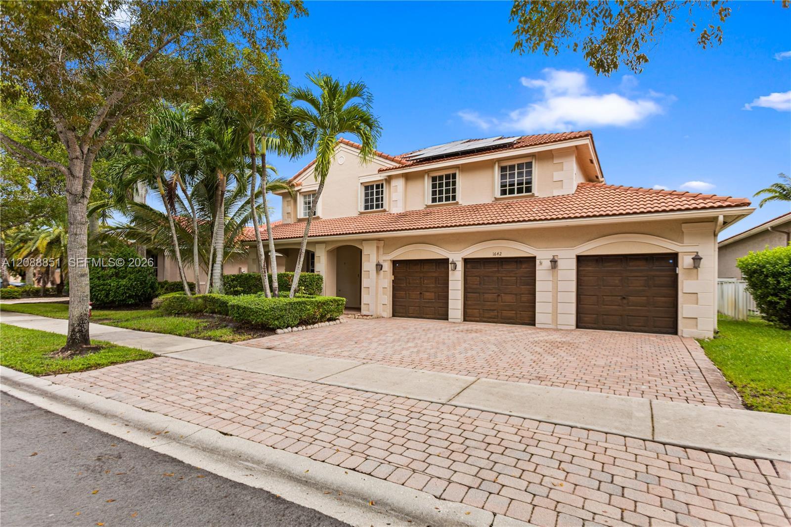 1642 Blue Jay Cir, Weston FL 33327 photo 2