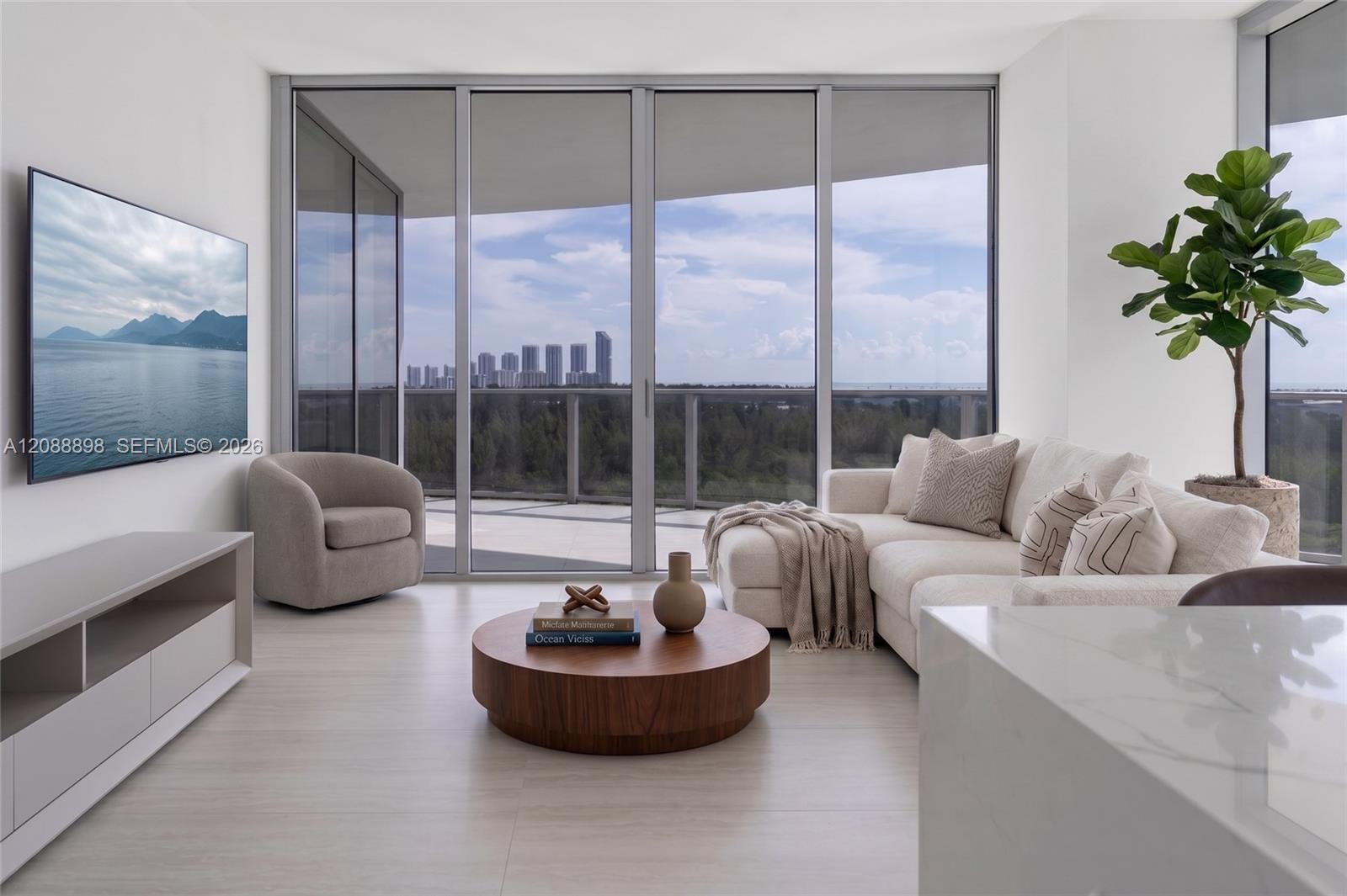 2411 Laguna Circle # 1001, North Miami FL 33181 photo 2