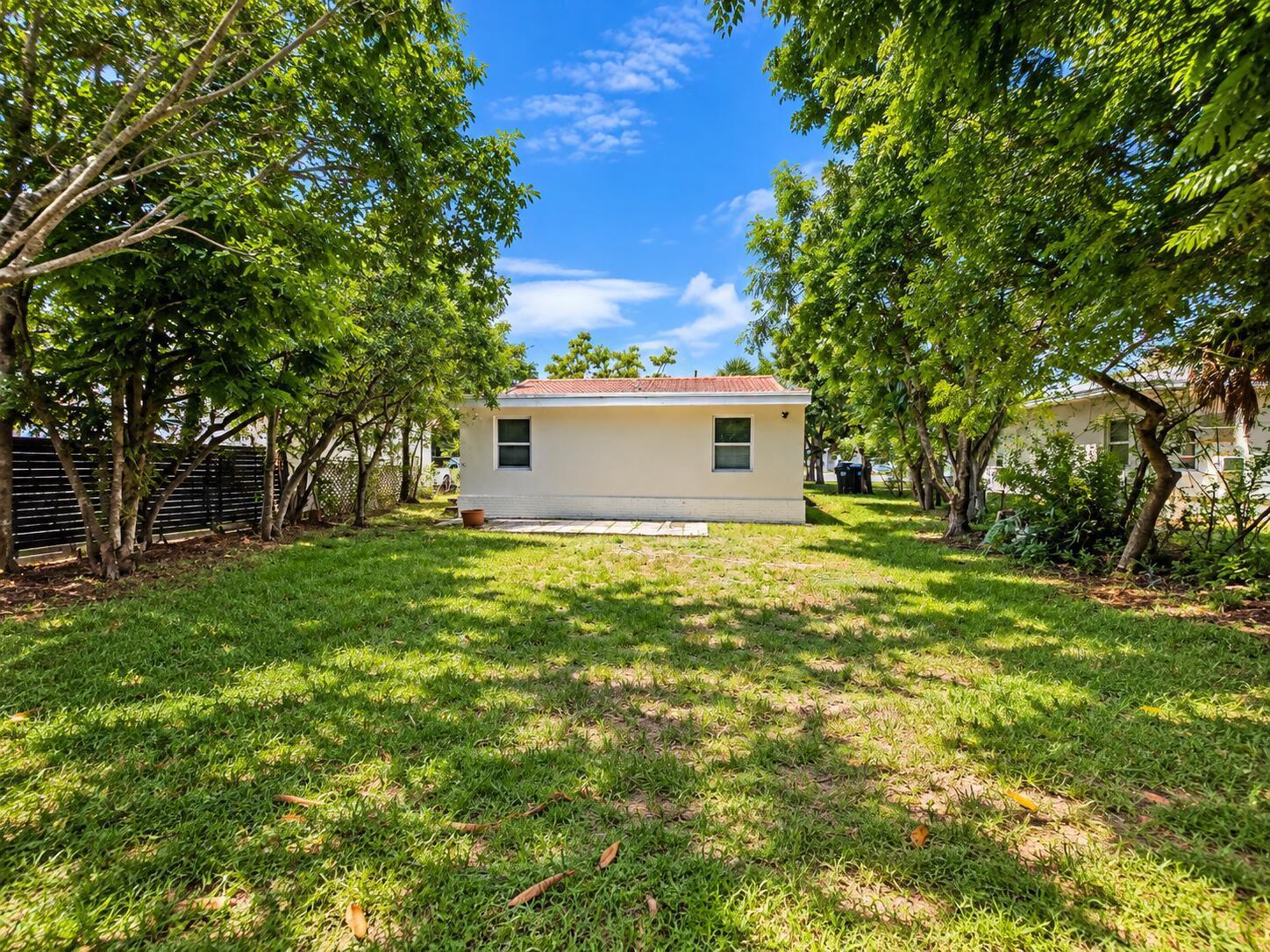 1026 NW 7TH Avenue, Fort Lauderdale FL 33311 photo 2