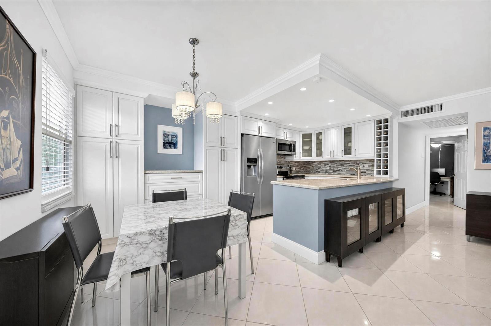 2079 Cambridge D # 2079, Deerfield Beach FL 33442 photo 3