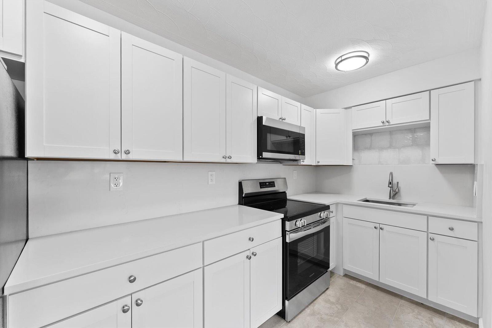 1632 NE 4th Place # 1, Fort Lauderdale FL 33301 photo 2