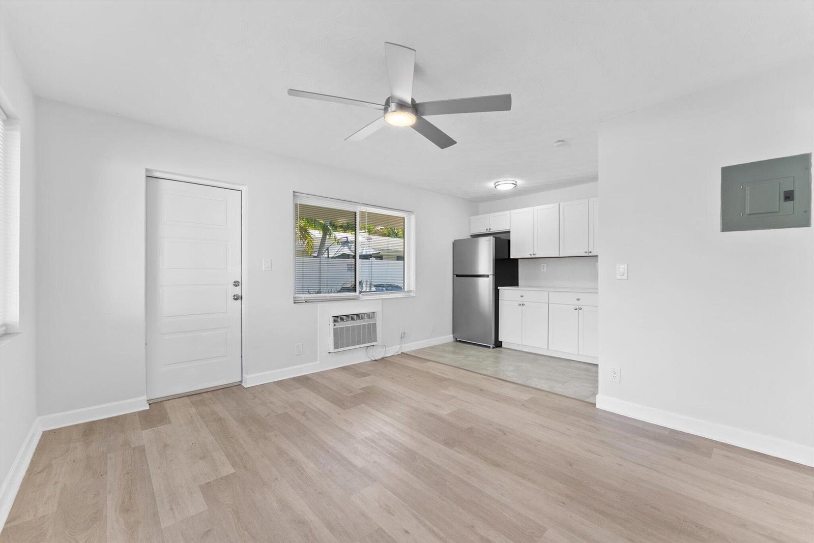 1632 NE 4th Place # 1, Fort Lauderdale FL 33301 photo 3