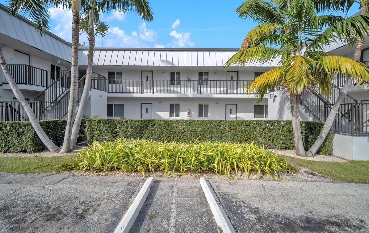 655 JEFFERY Street # 10, Boca Raton FL 33487 photo 2
