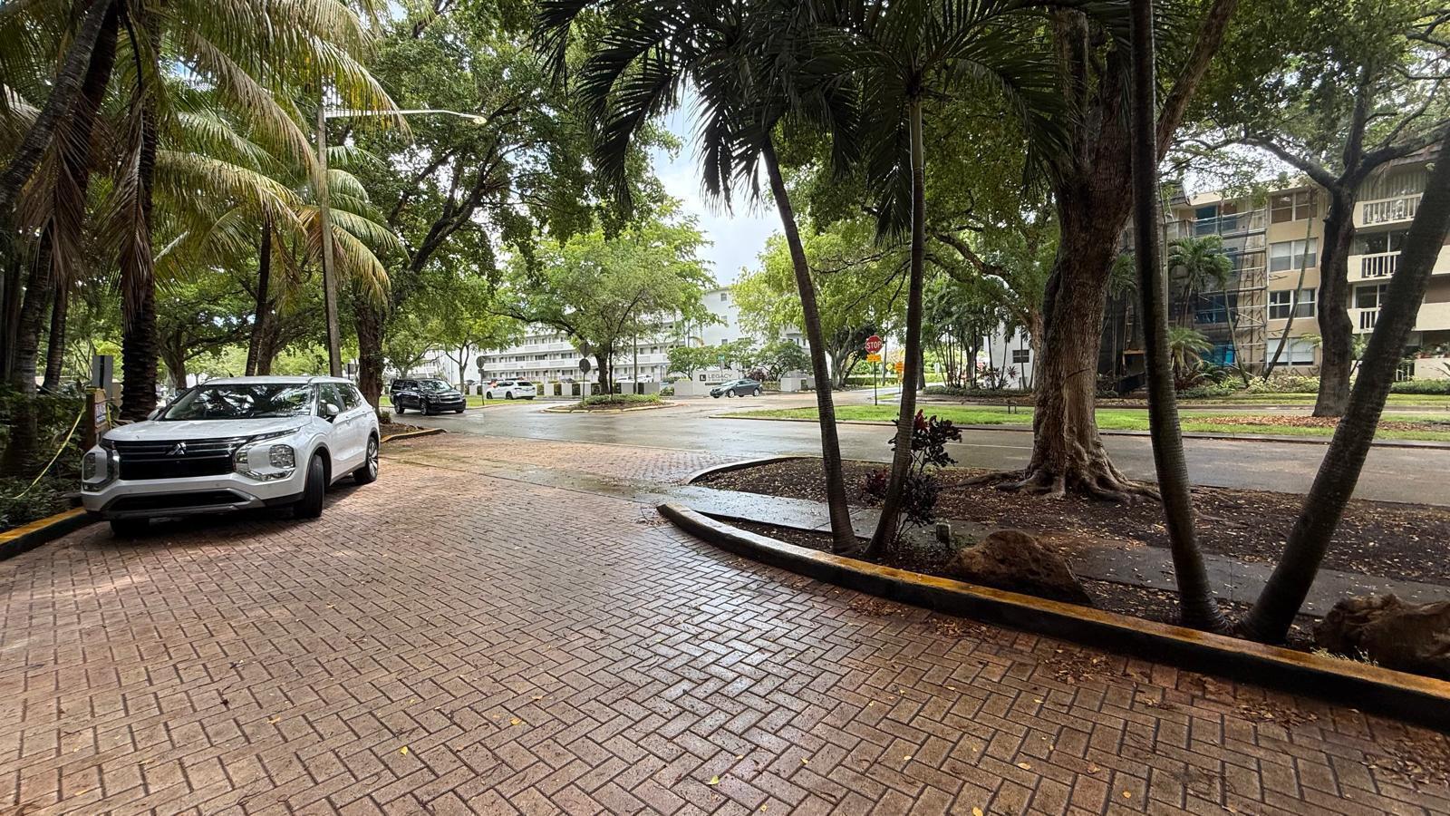 1805 E Sans Souci Boulevard # 434, North Miami FL 33181 photo 2