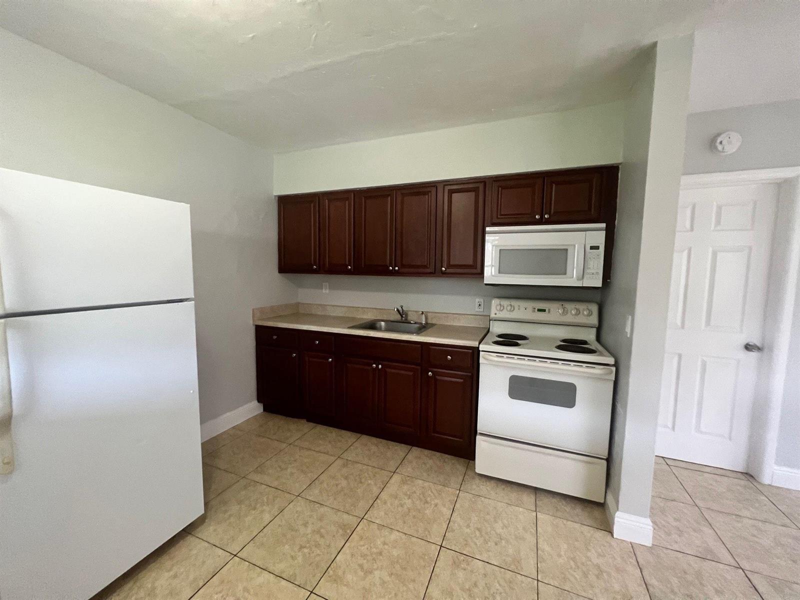 4820 Maine Street # 4, Lake Worth FL 33461 photo 4