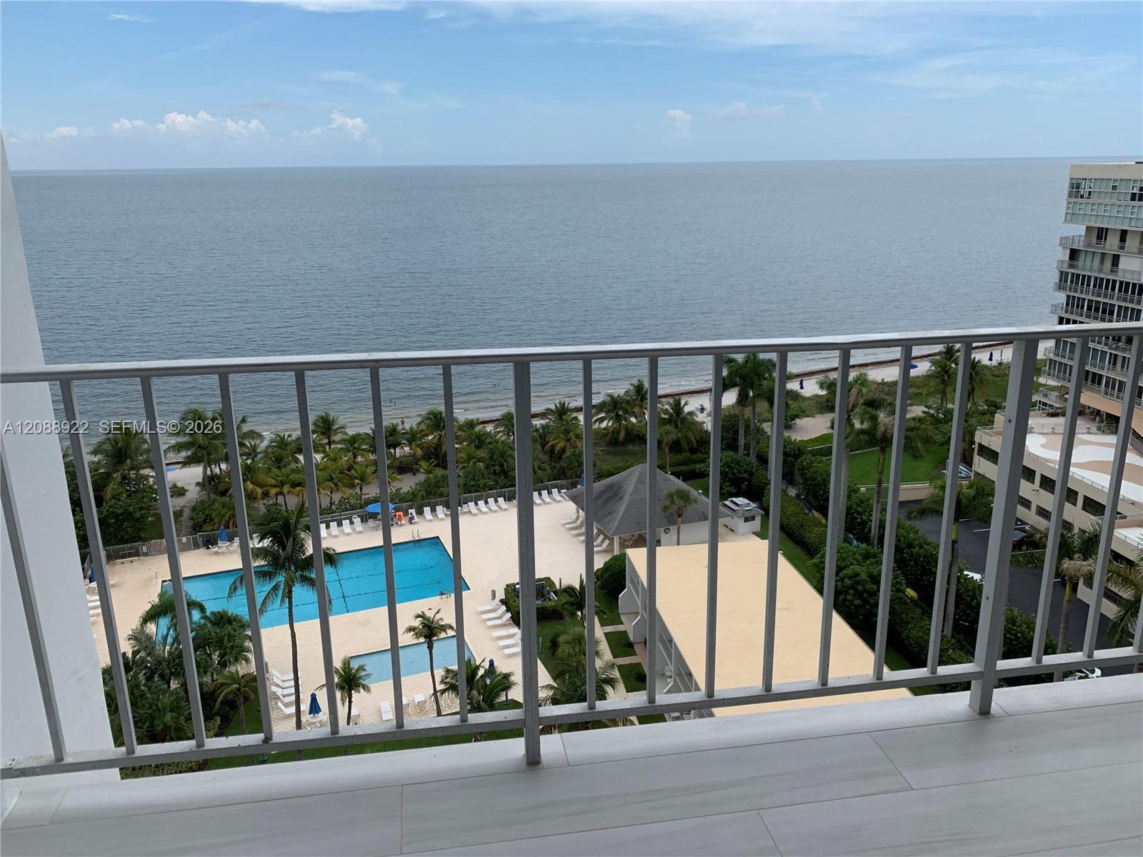 881 Ocean Dr # 12C, Key Biscayne FL 33149 photo 4