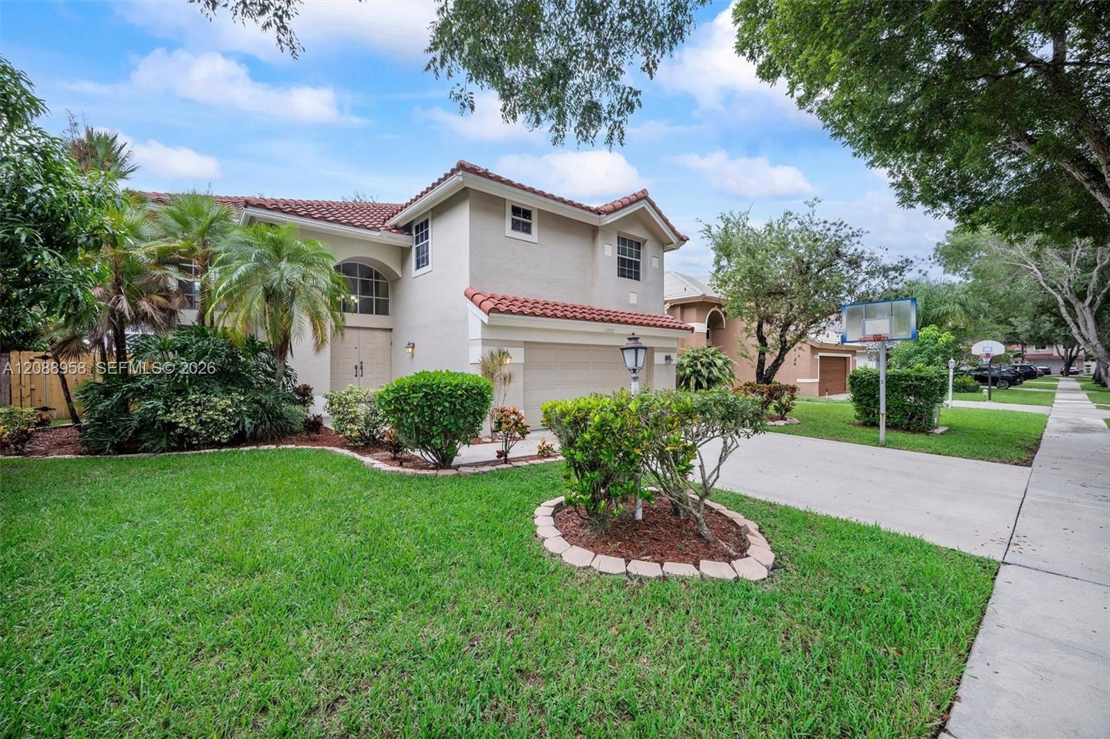 11092 Topeka Pl, Cooper City FL 33026 photo 2