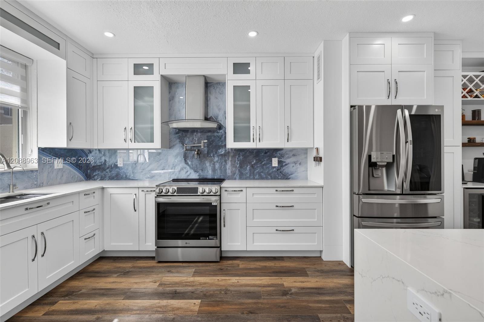 214 Riverwalk Cir, Sunrise FL 33326