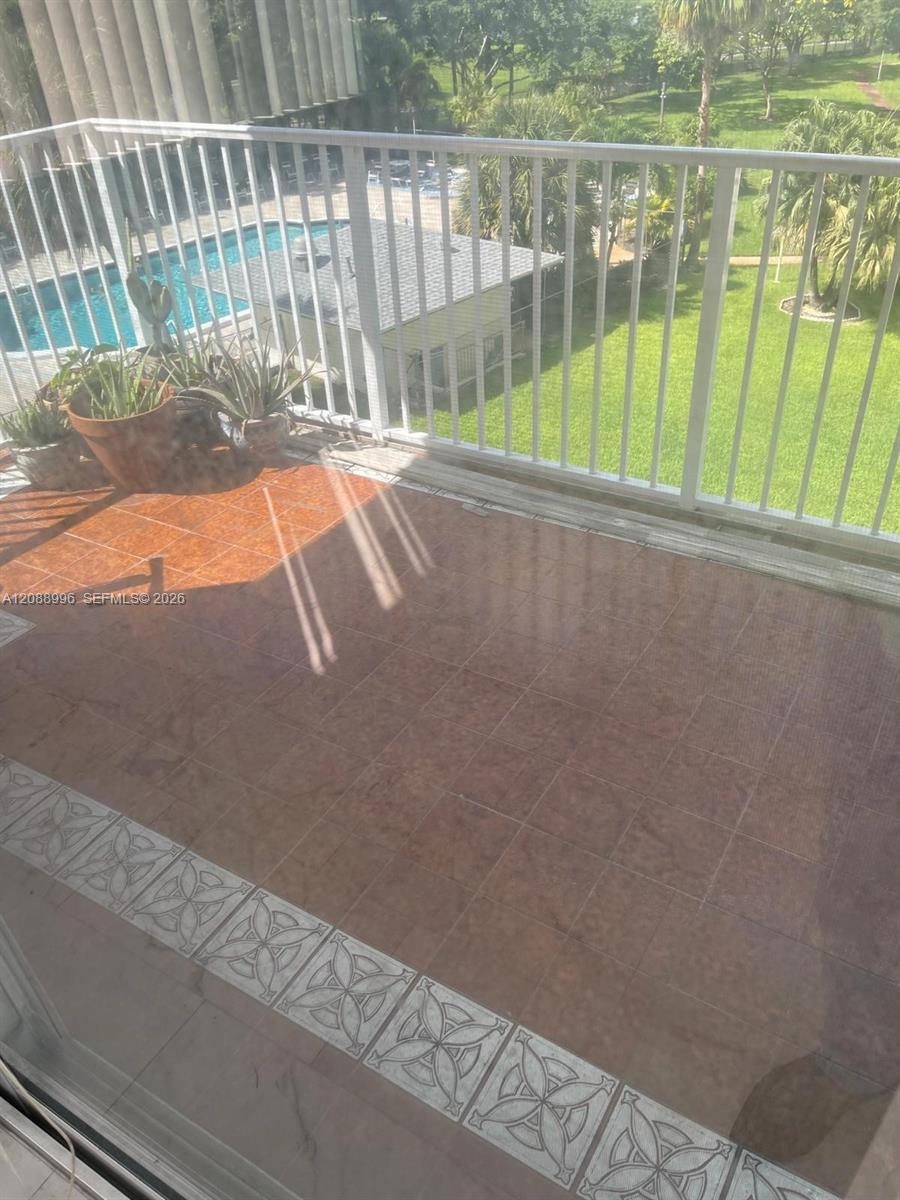 4200 Hillcrest Dr # 401, Hollywood FL 33021 photo 3