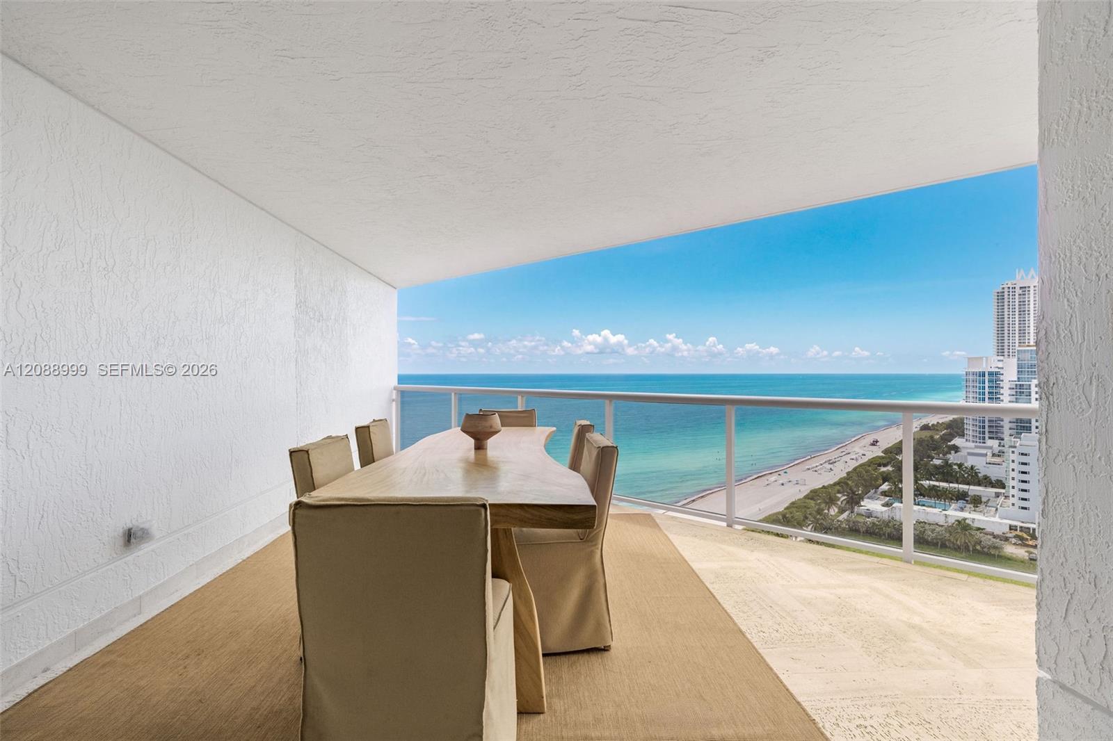 6767 Collins Ave # 2206, Miami Beach FL 33141