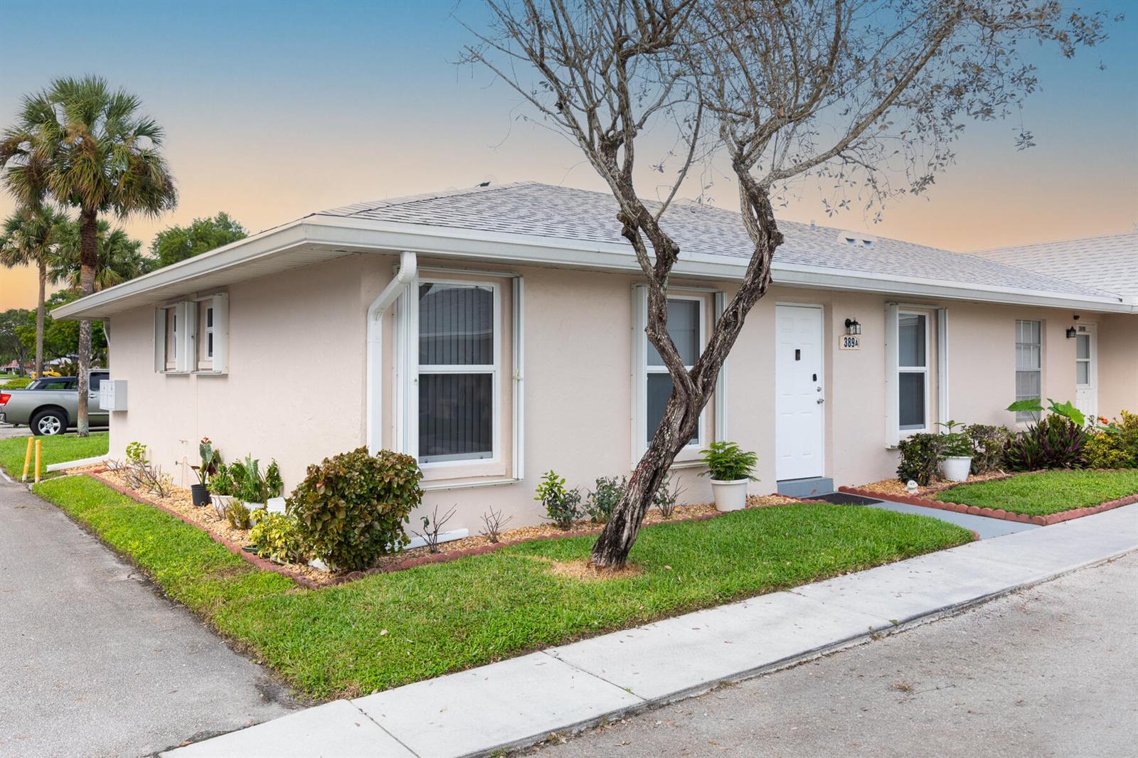 389 BENNINGTON Lane # A, Lake Worth FL 33467 photo 3