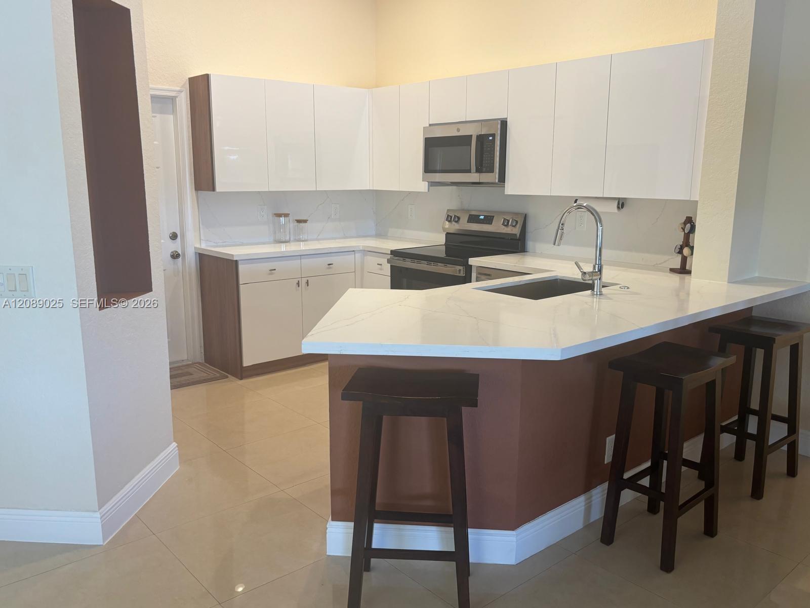 1314 Canary Island Dr, Weston FL 33327 photo 3