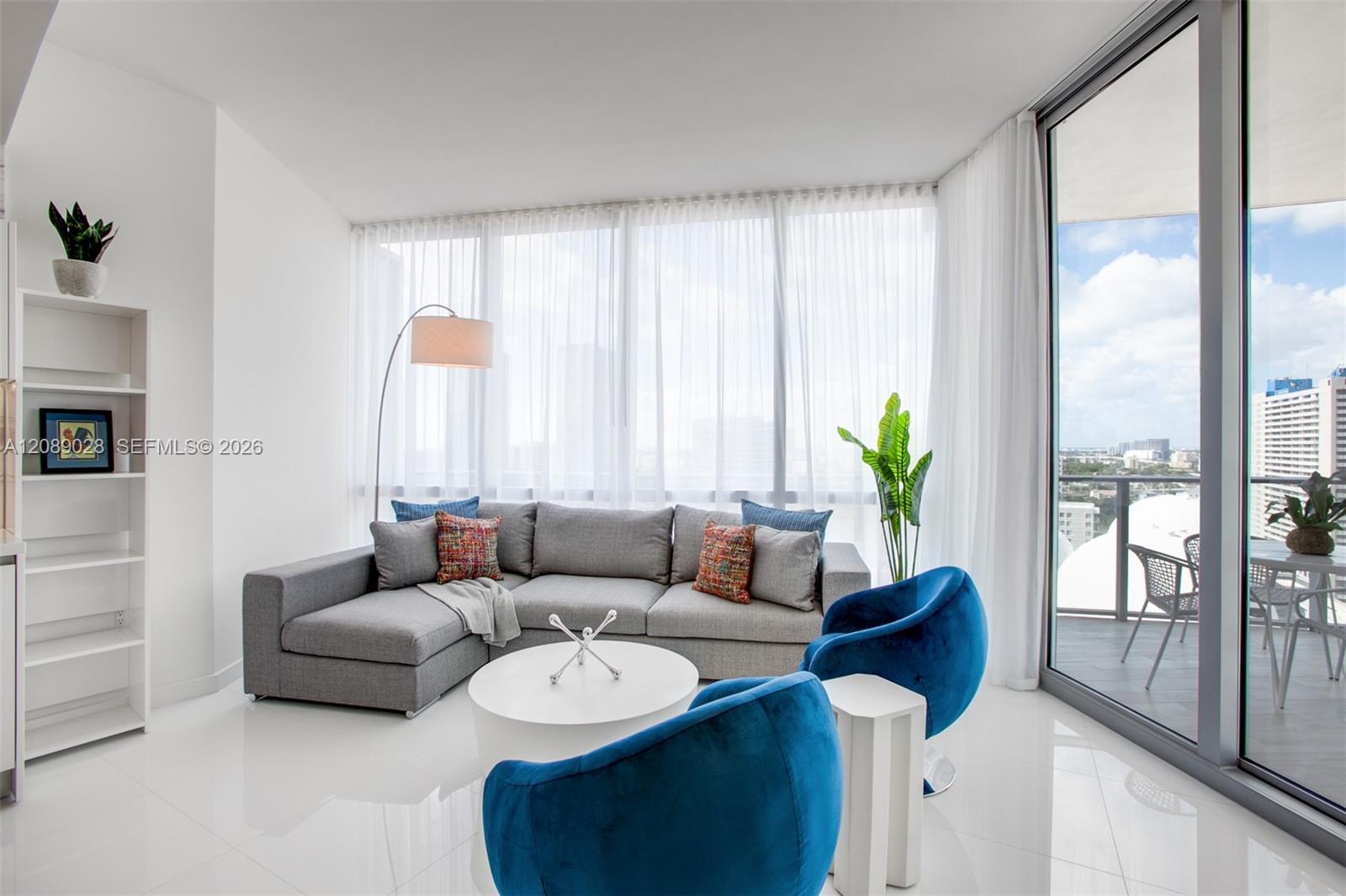 851 NE 1 # 1810, Miami FL 33132